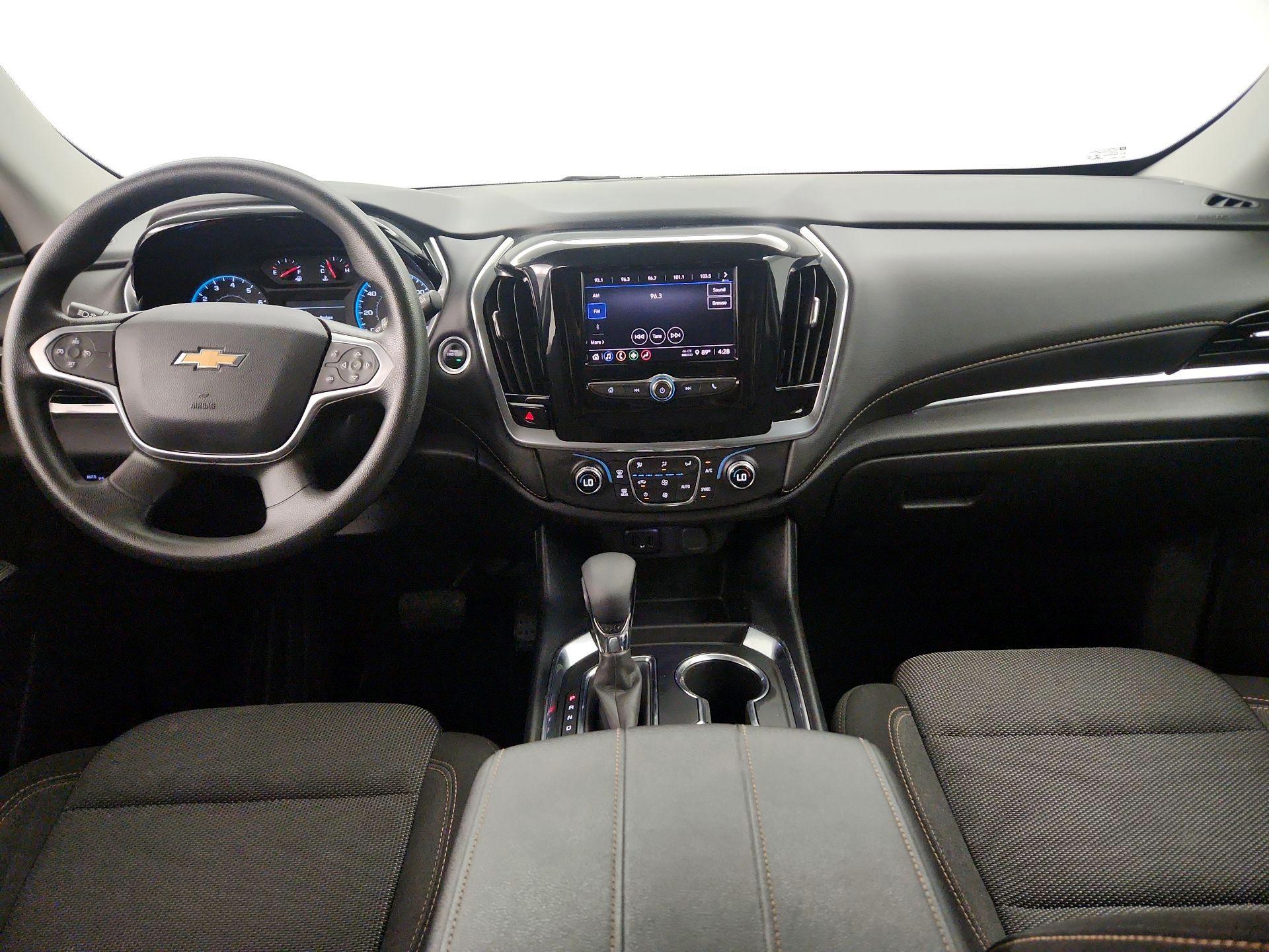Thumbnail: 2021 Chevrolet Traverse - 9