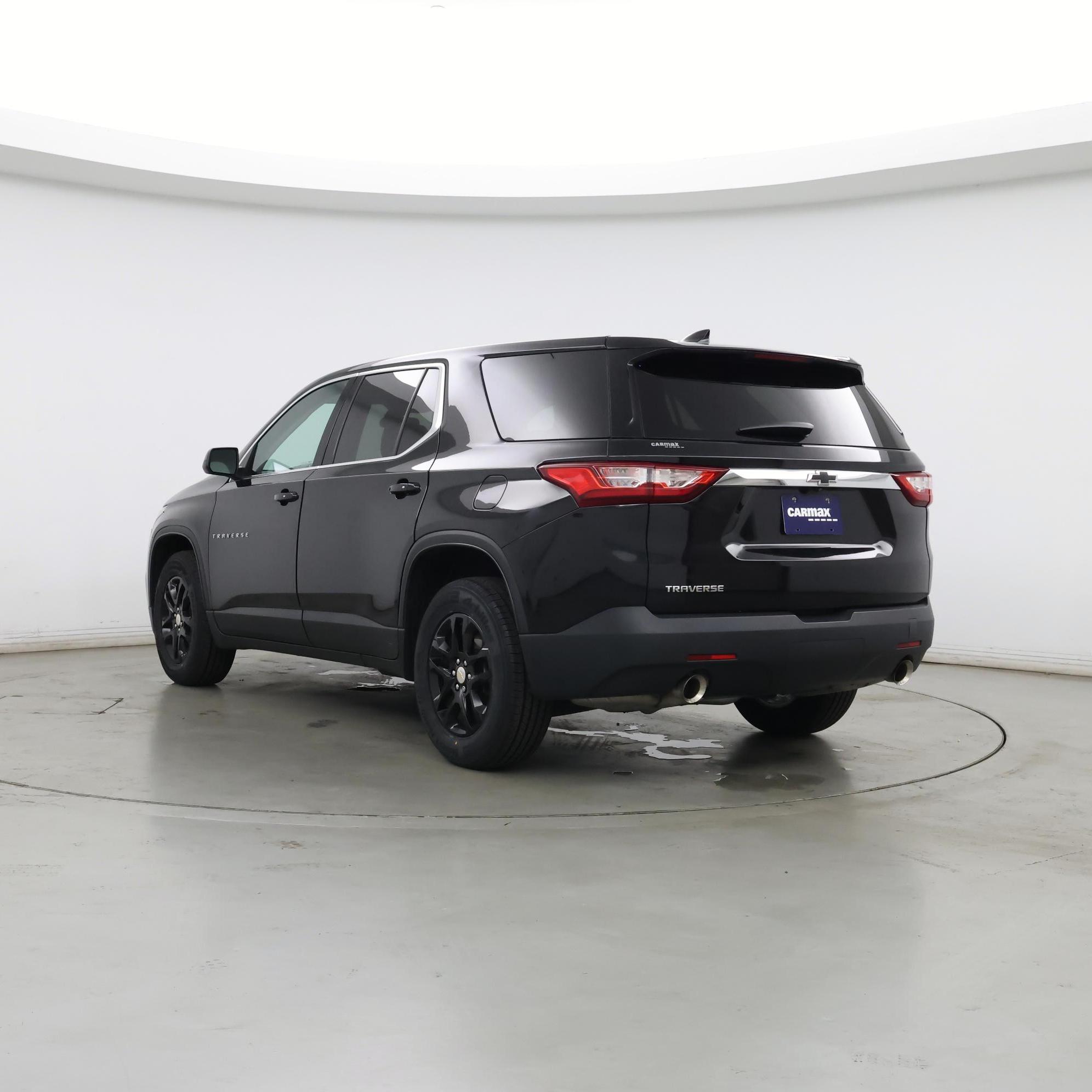 Thumbnail: 2021 Chevrolet Traverse - 2