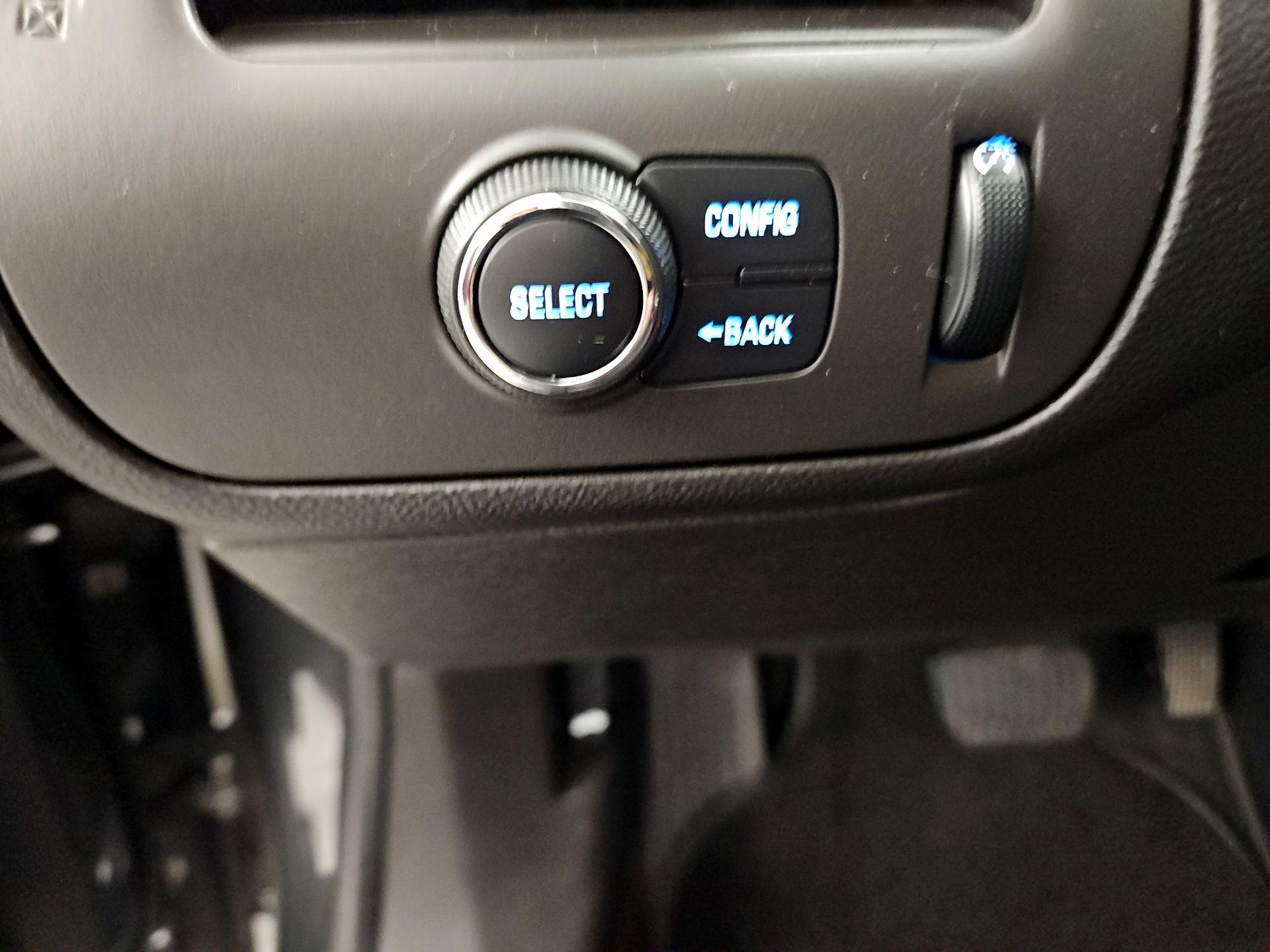 Thumbnail: 2015 Chevrolet Volt - 13