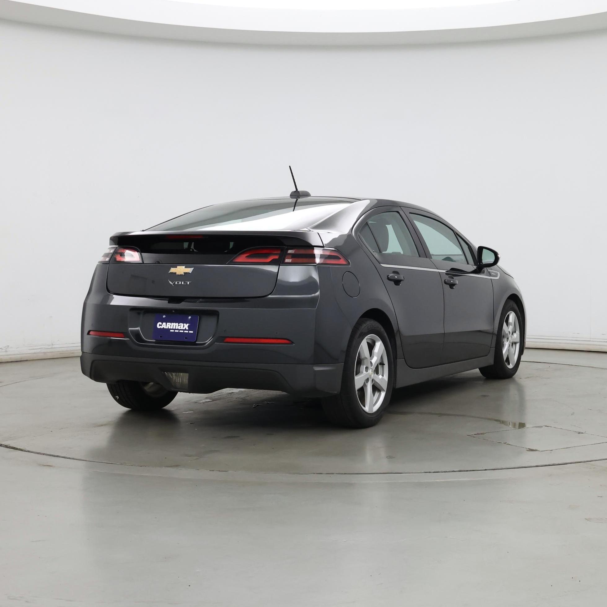 Thumbnail: 2015 Chevrolet Volt - 8