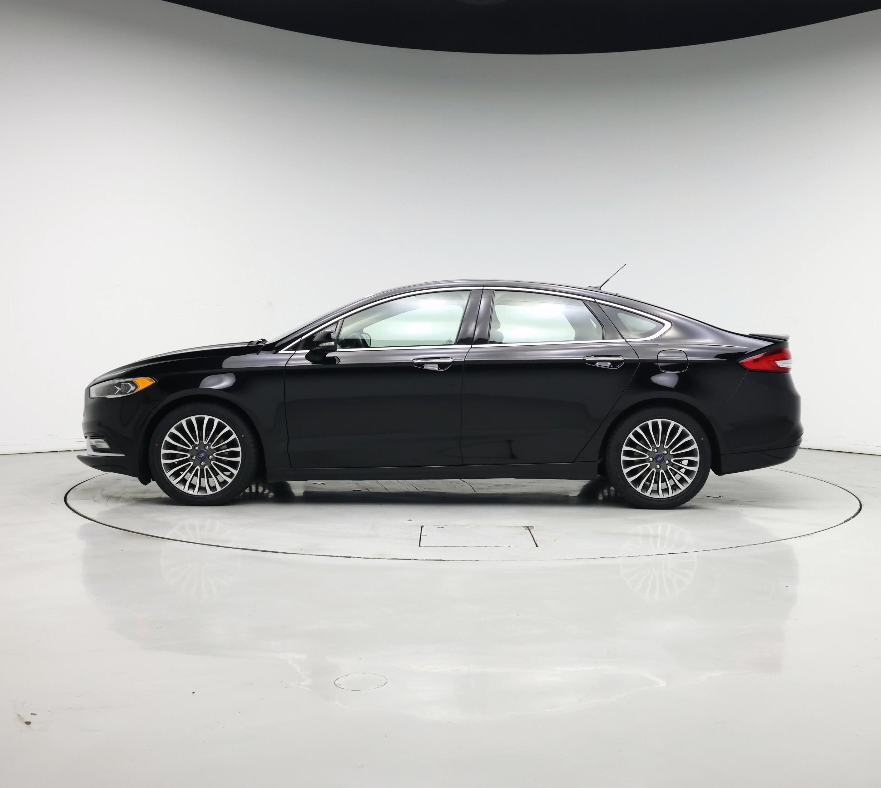 Thumbnail: 2018 Ford Fusion - 3