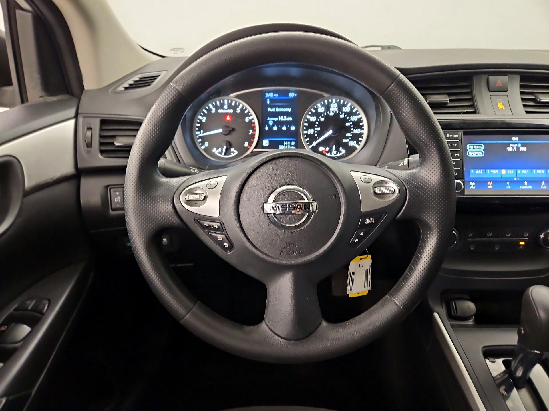 Thumbnail: 2019 Nissan Sentra - 10
