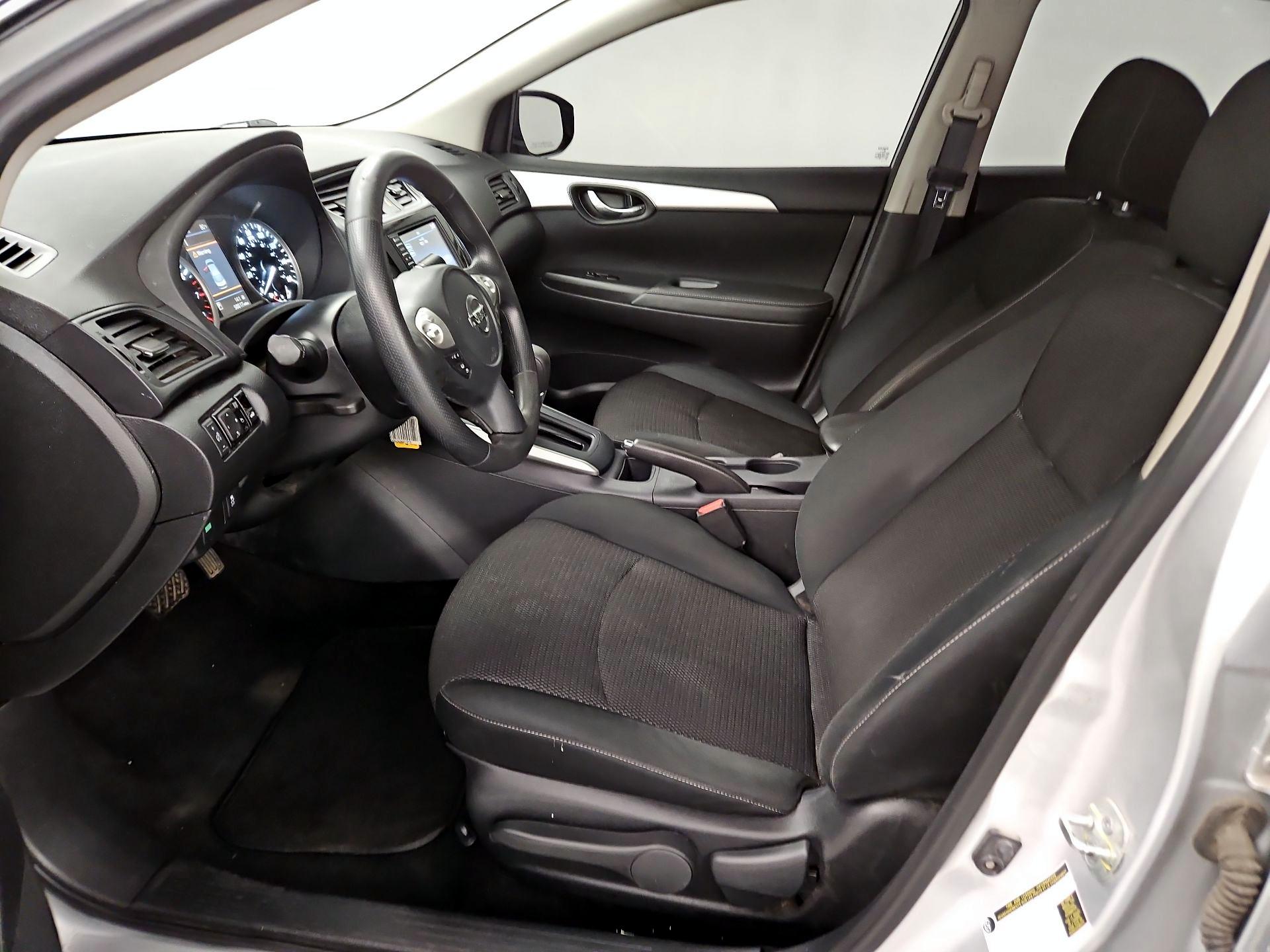 Thumbnail: 2019 Nissan Sentra - 11