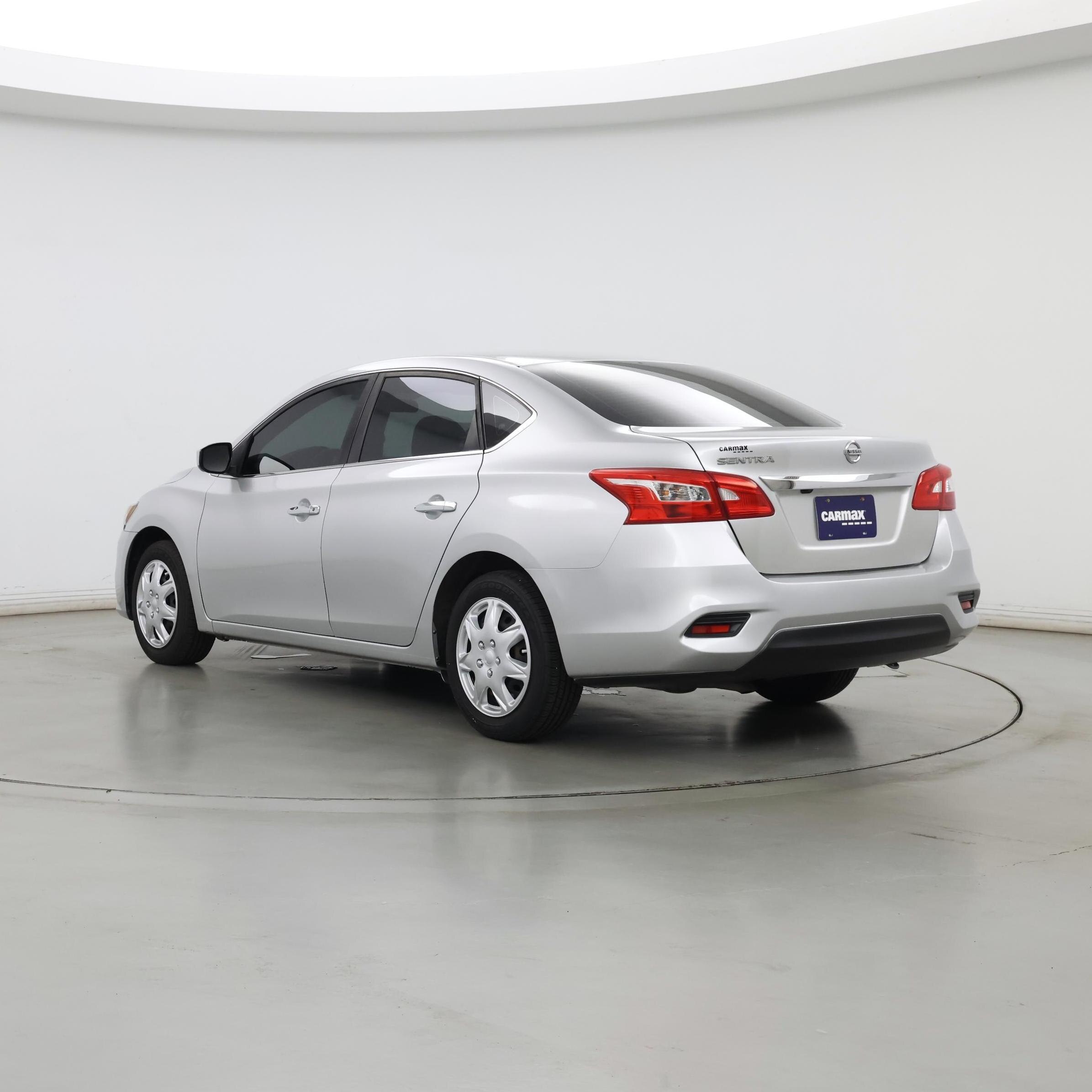 Thumbnail: 2019 Nissan Sentra - 2