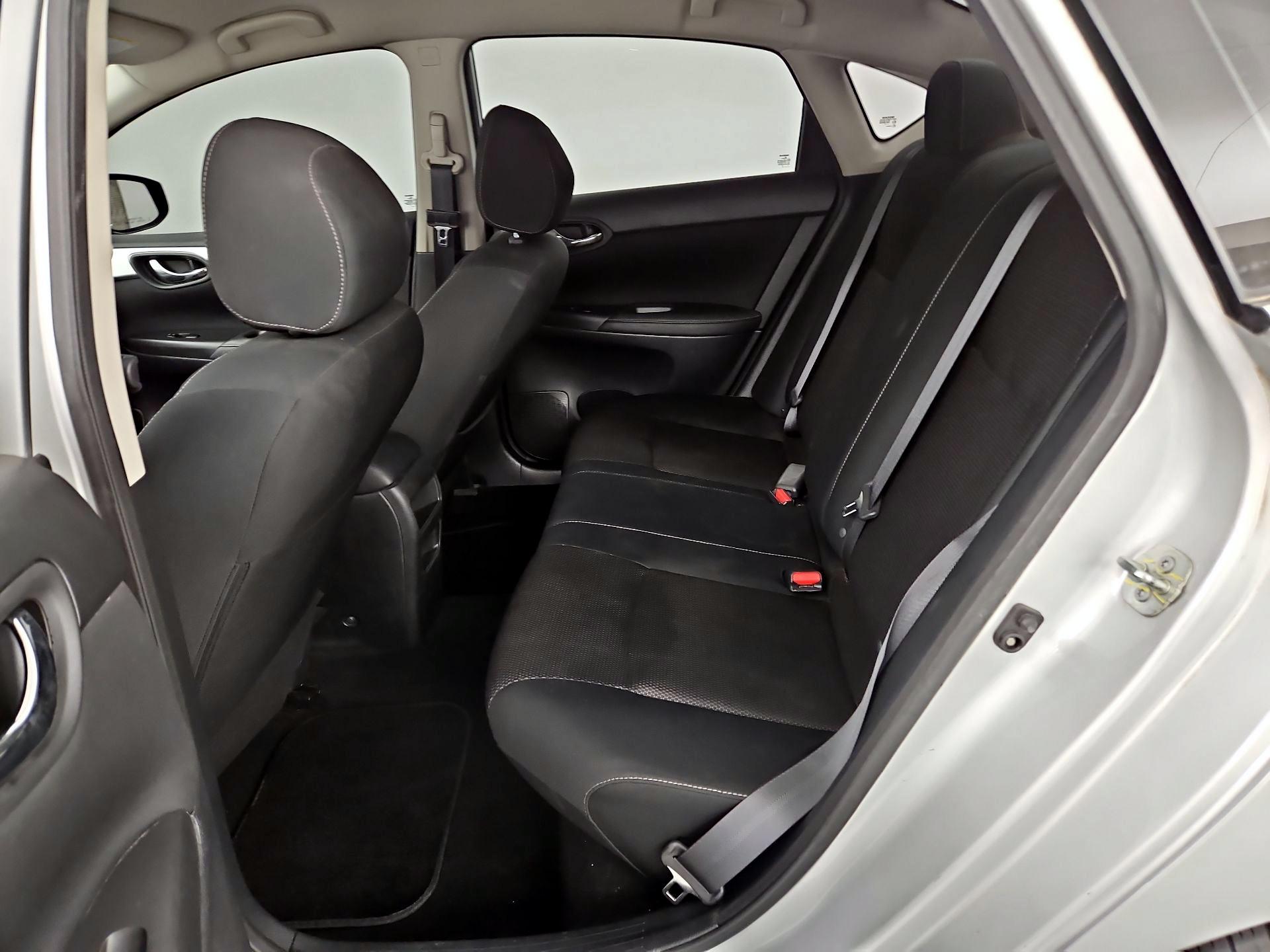 Thumbnail: 2019 Nissan Sentra - 19