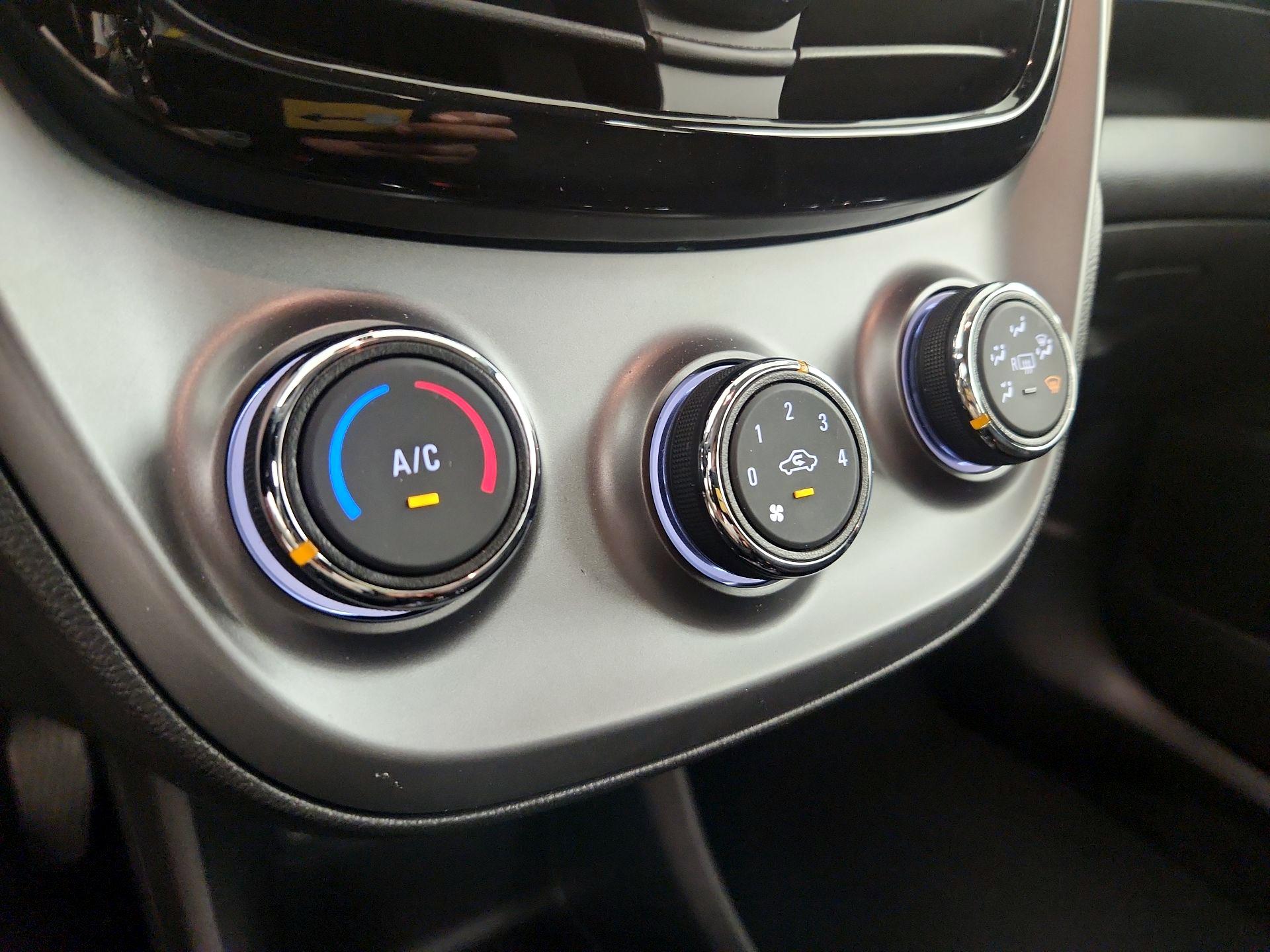 Thumbnail: 2019 Chevrolet Spark - 14