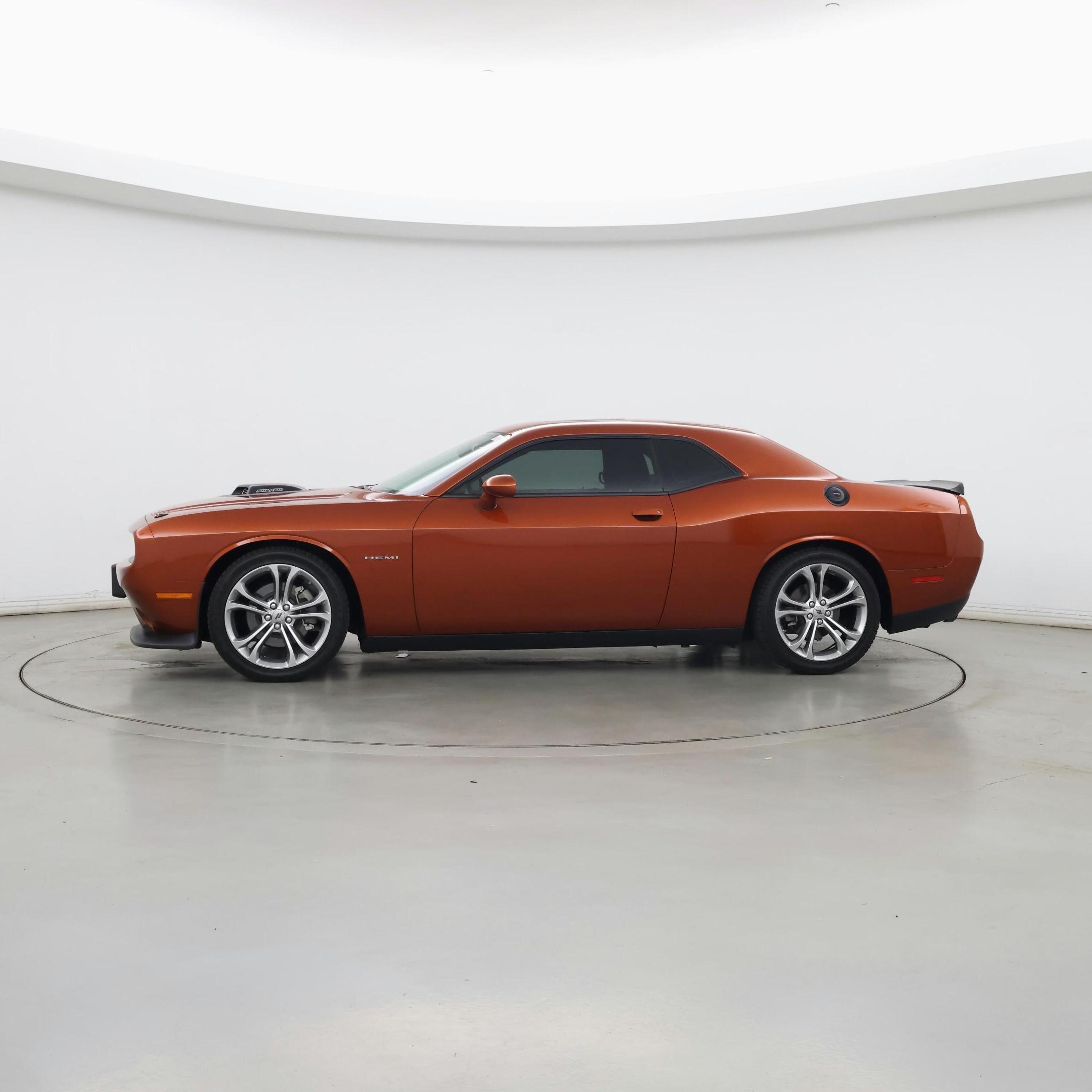 Thumbnail: 2022 Dodge Challenger - 3