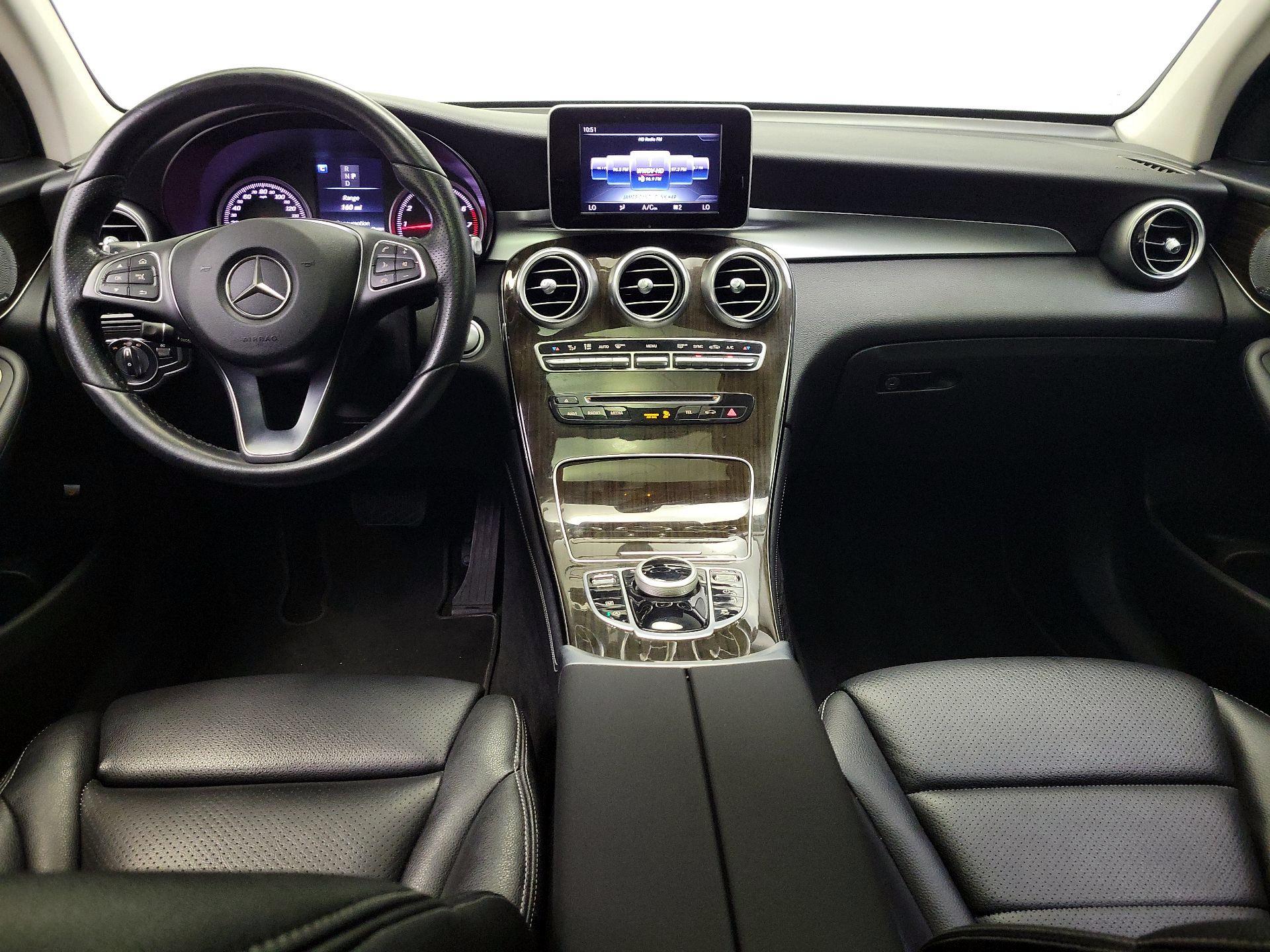Thumbnail: 2017 Mercedes-Benz GLC - 9