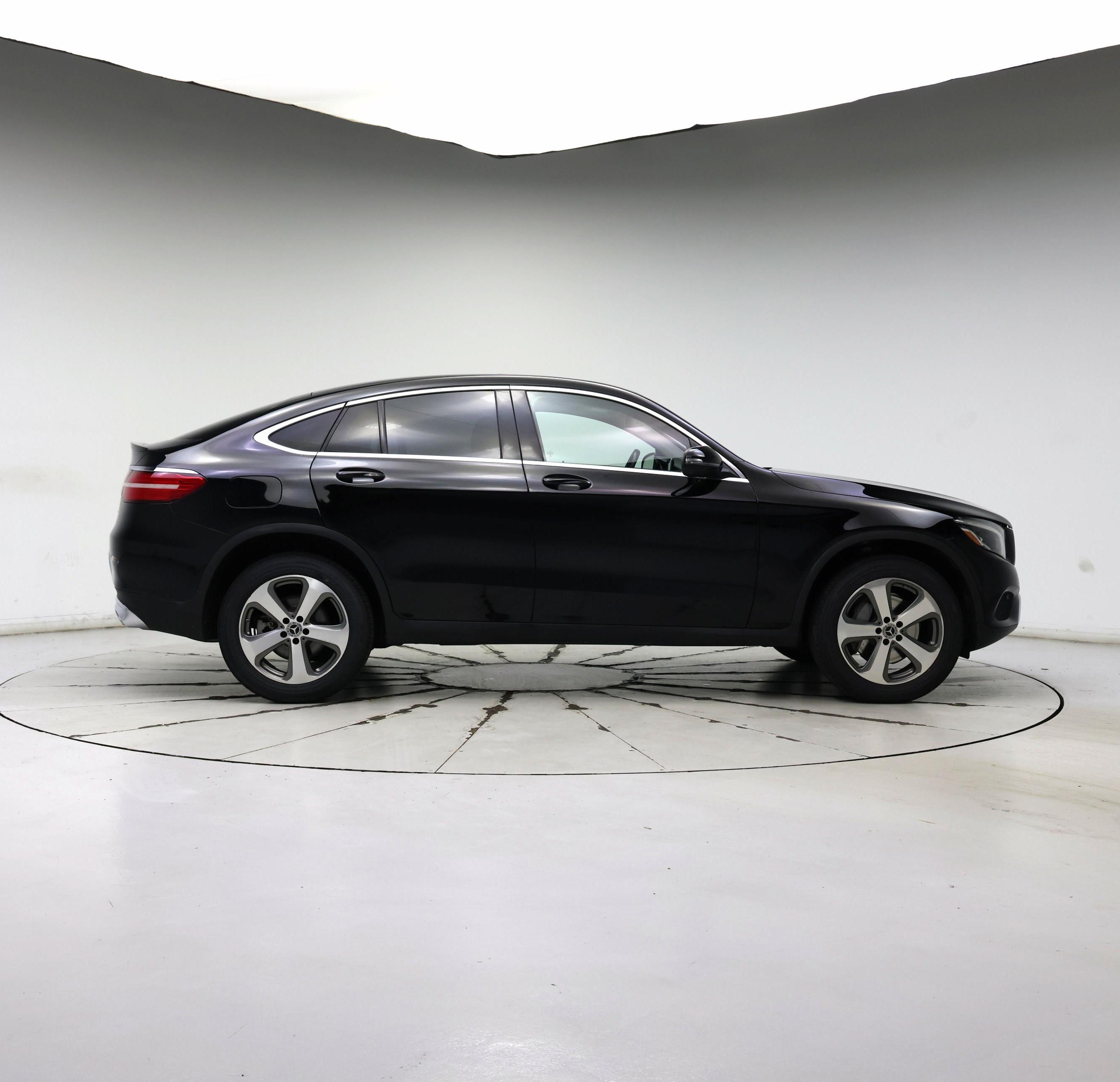 Thumbnail: 2017 Mercedes-Benz GLC - 7