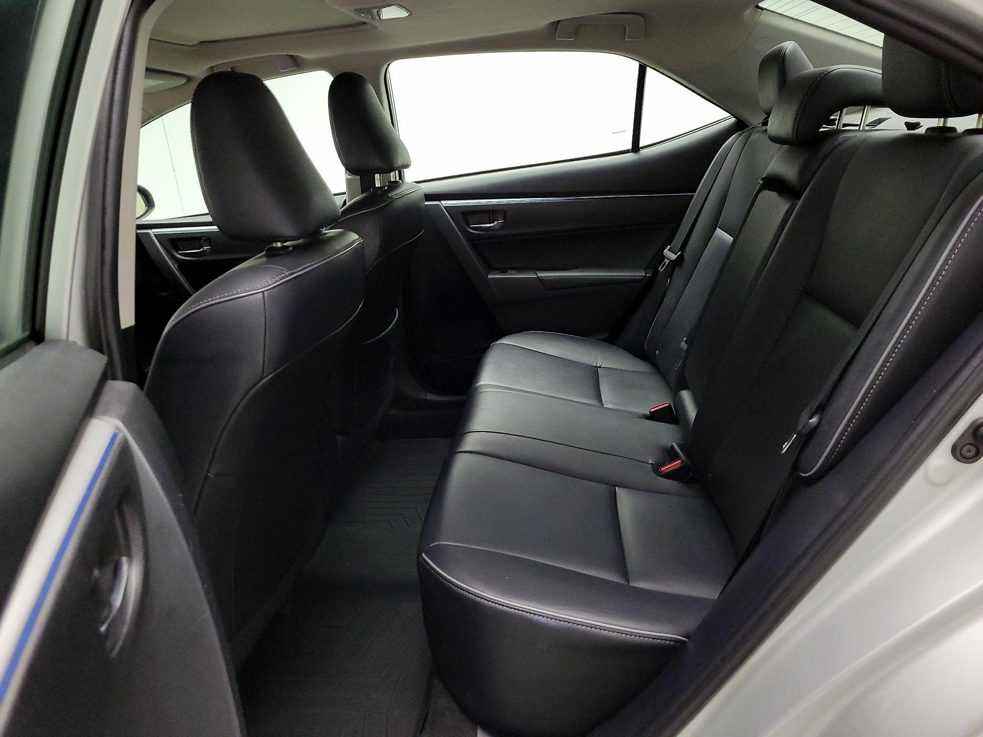 Thumbnail: 2015 Toyota Corolla - 18