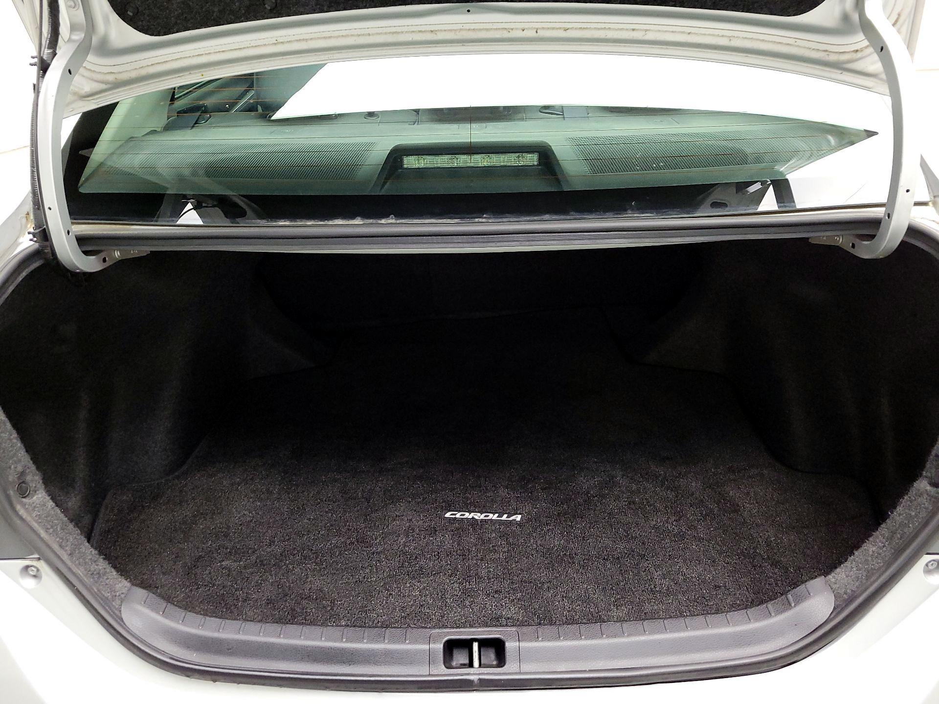 Thumbnail: 2015 Toyota Corolla - 19