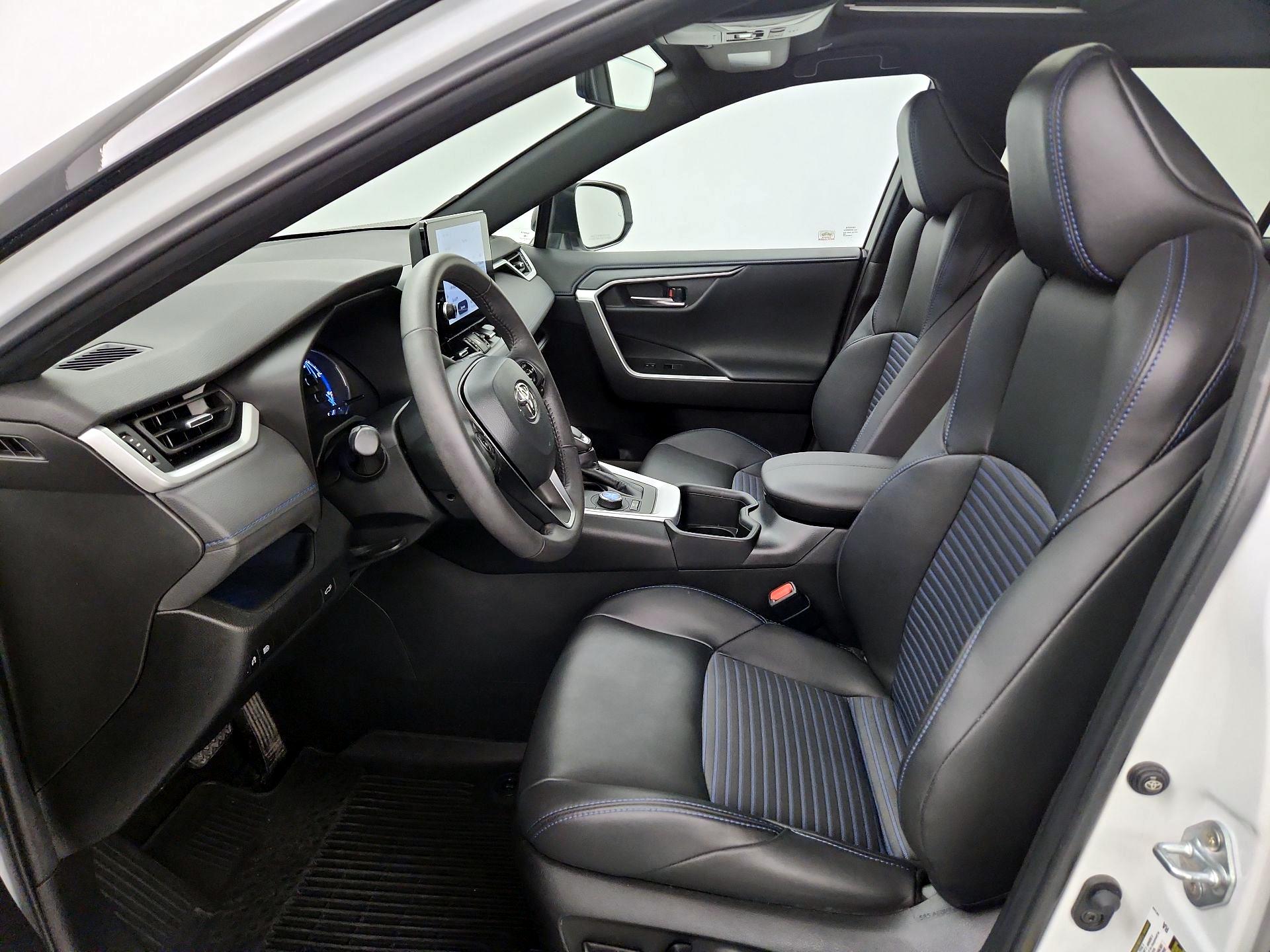 Thumbnail: 2023 Toyota RAV4 - 11