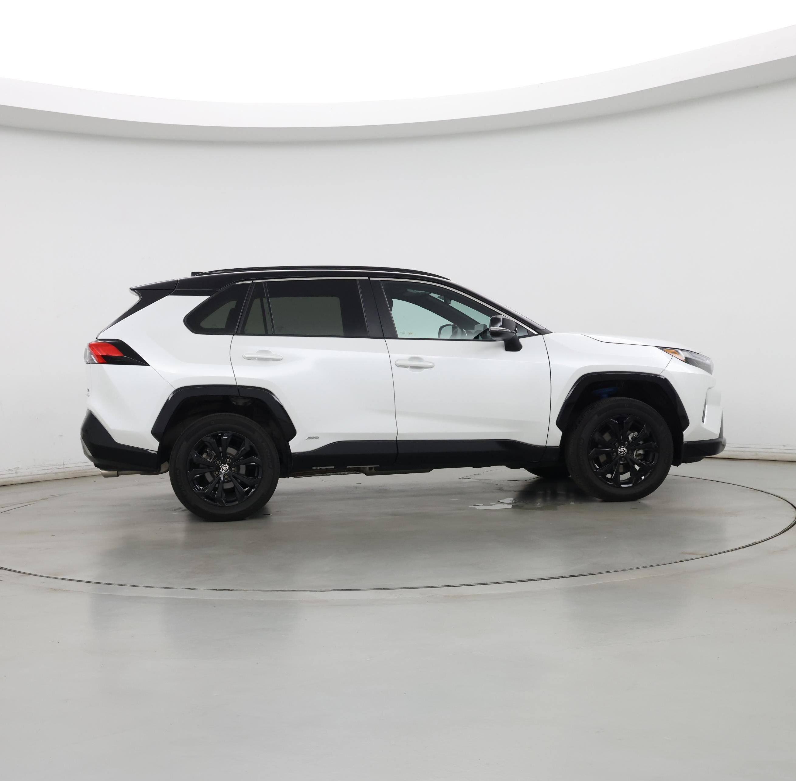 Thumbnail: 2023 Toyota RAV4 - 7