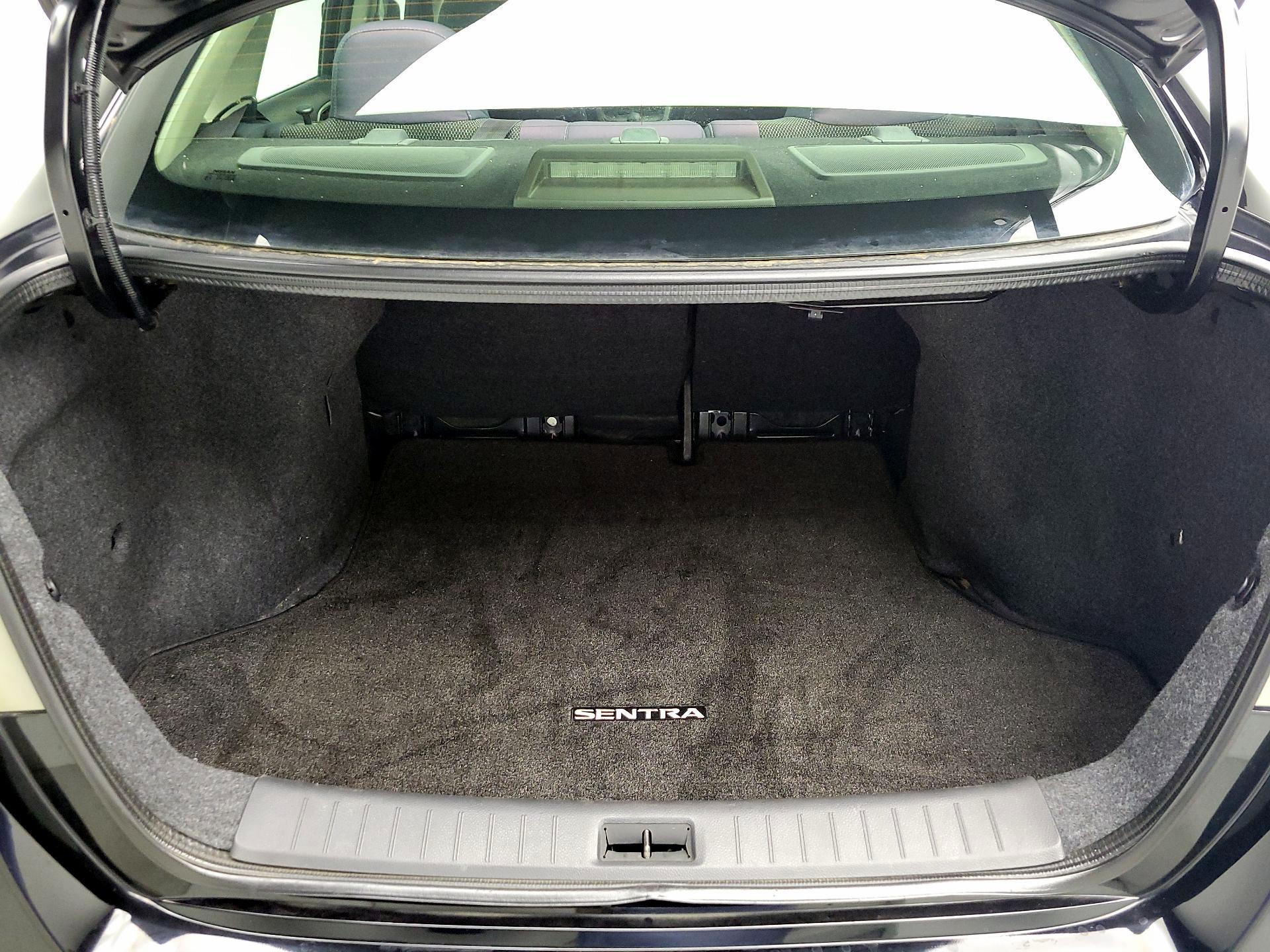 Thumbnail: 2014 Nissan Sentra - 19