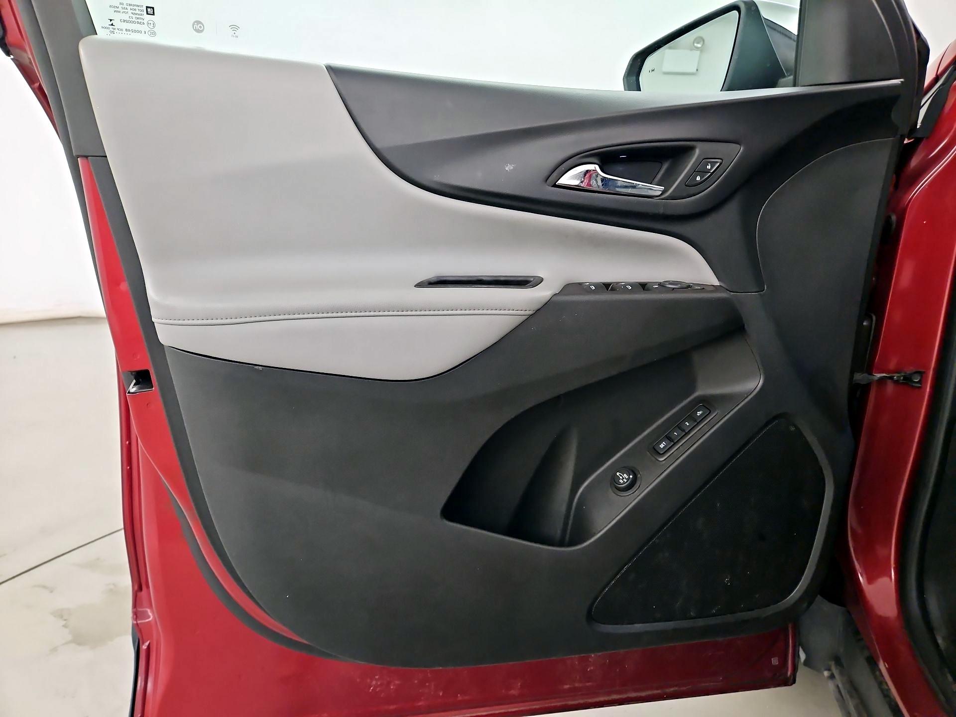 Thumbnail: 2020 Chevrolet Equinox - 12