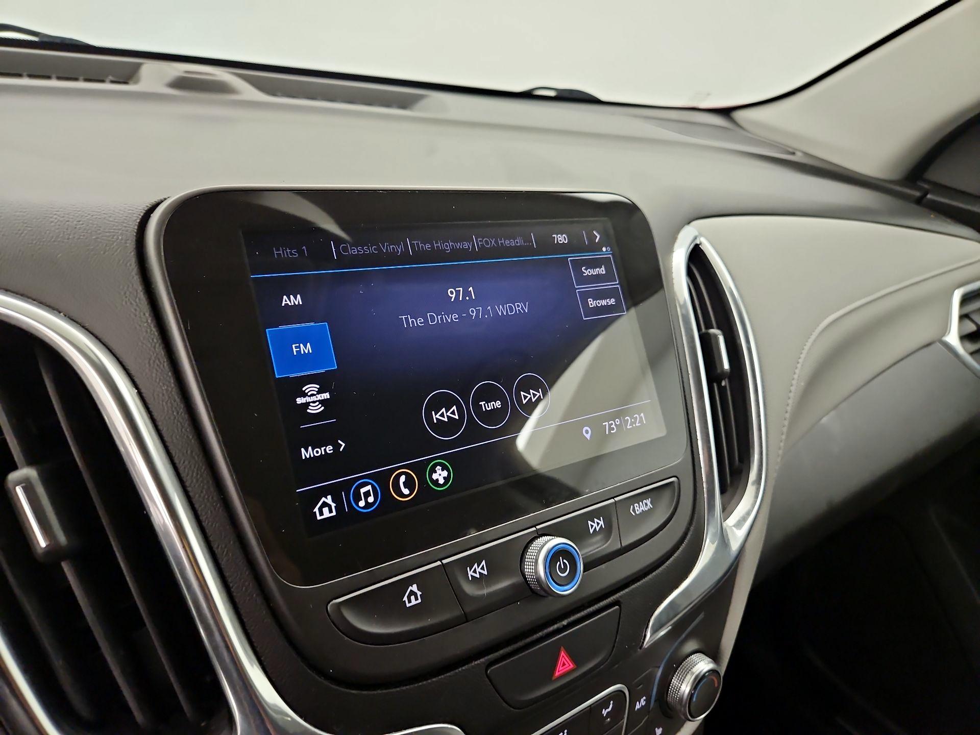 Thumbnail: 2020 Chevrolet Equinox - 15