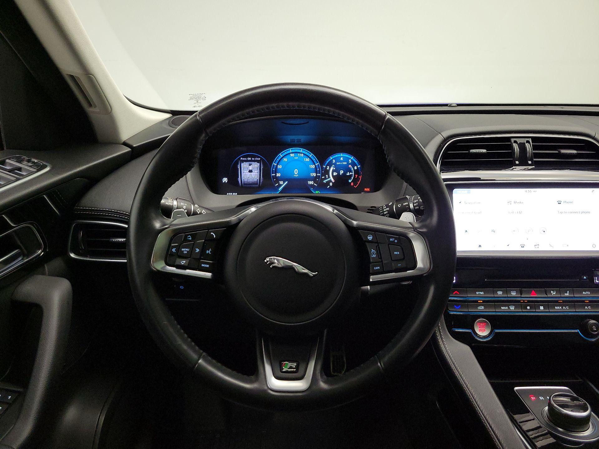 Thumbnail: 2018 Jaguar F-Pace - 10