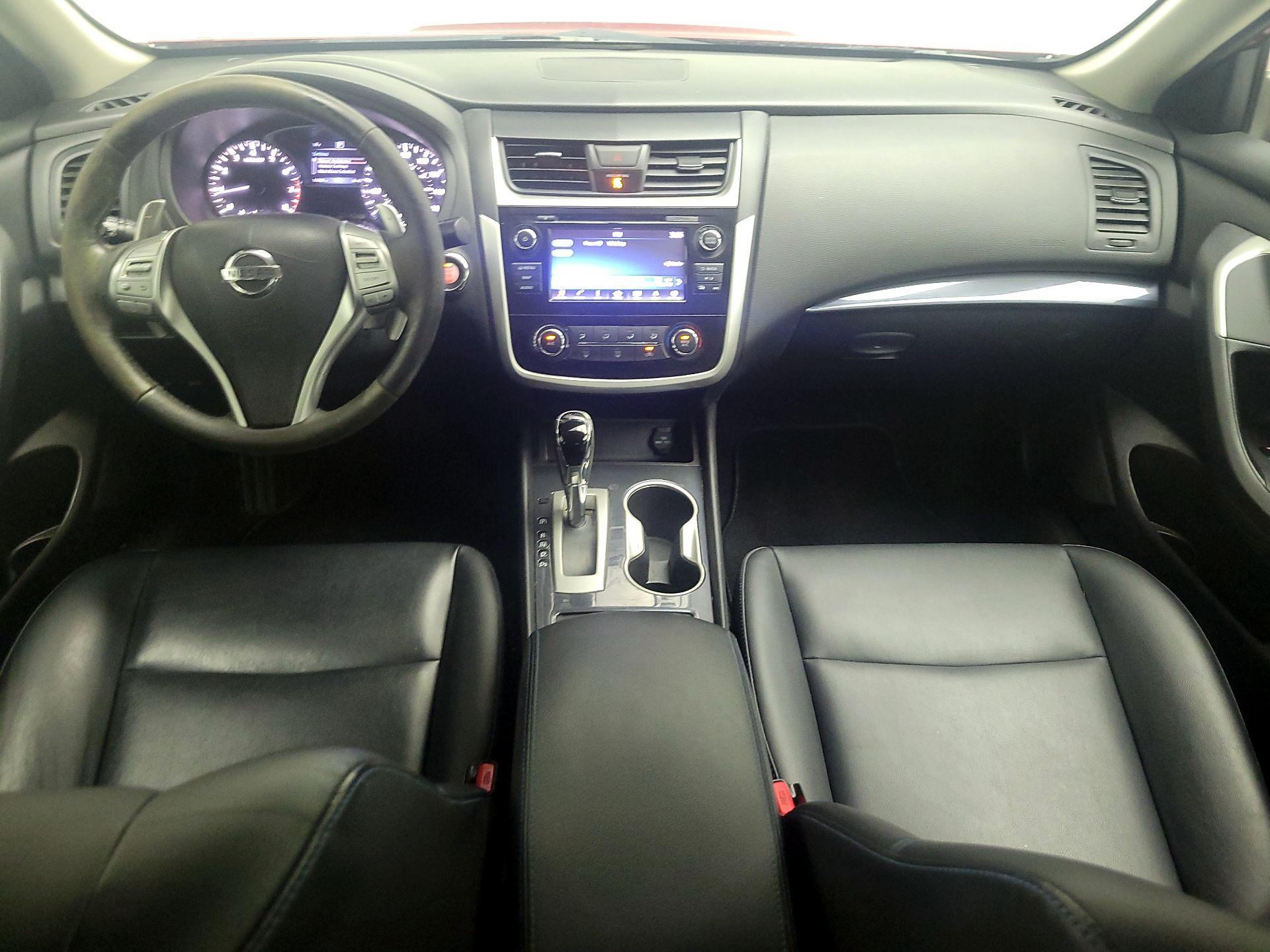 Thumbnail: 2018 Nissan Altima - 9