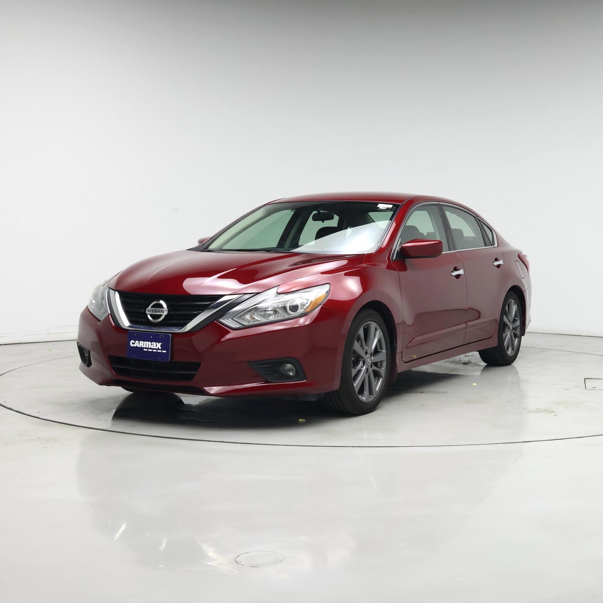 Thumbnail: 2018 Nissan Altima - 4