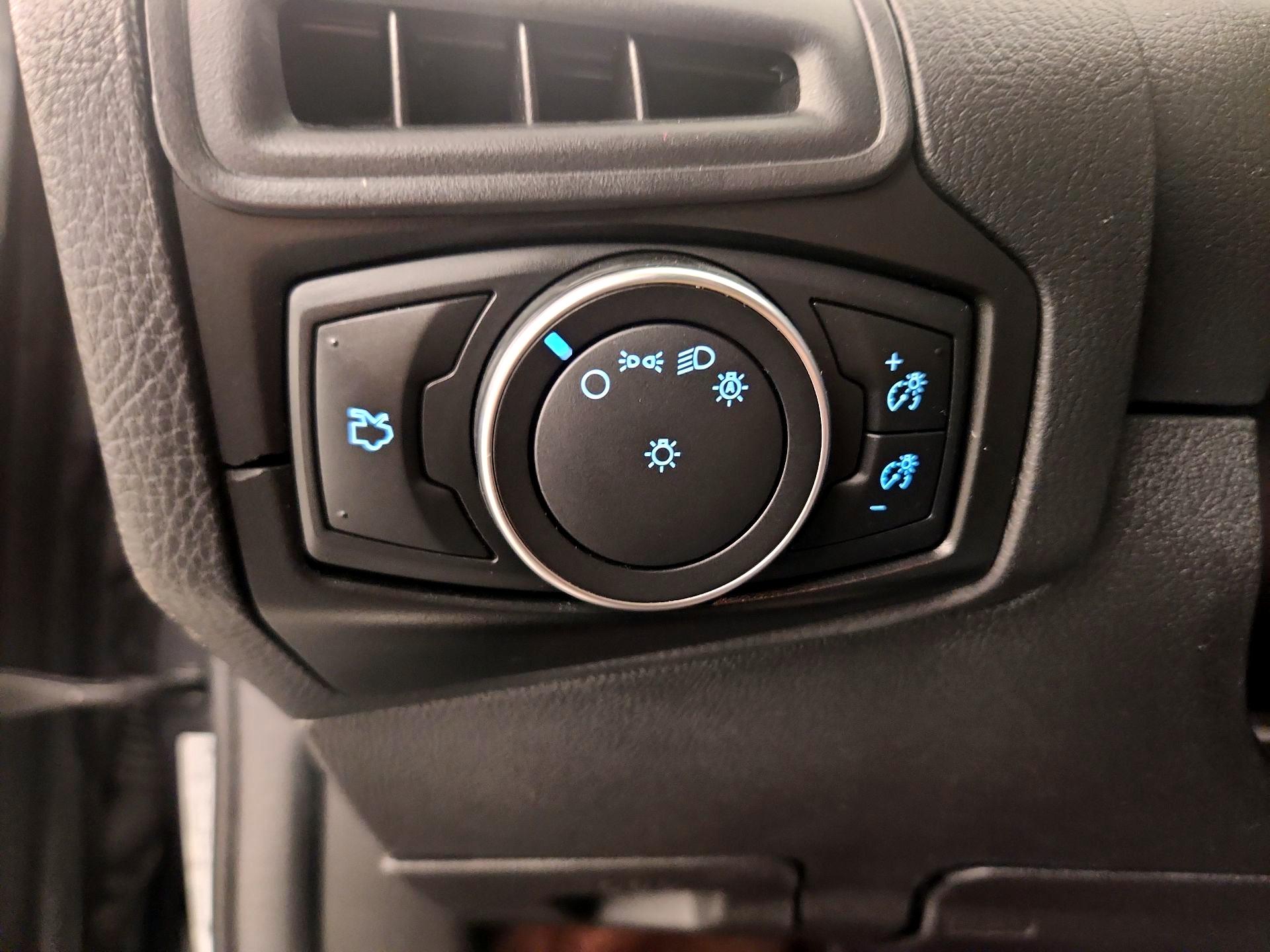 Thumbnail: 2018 Ford Focus - 13