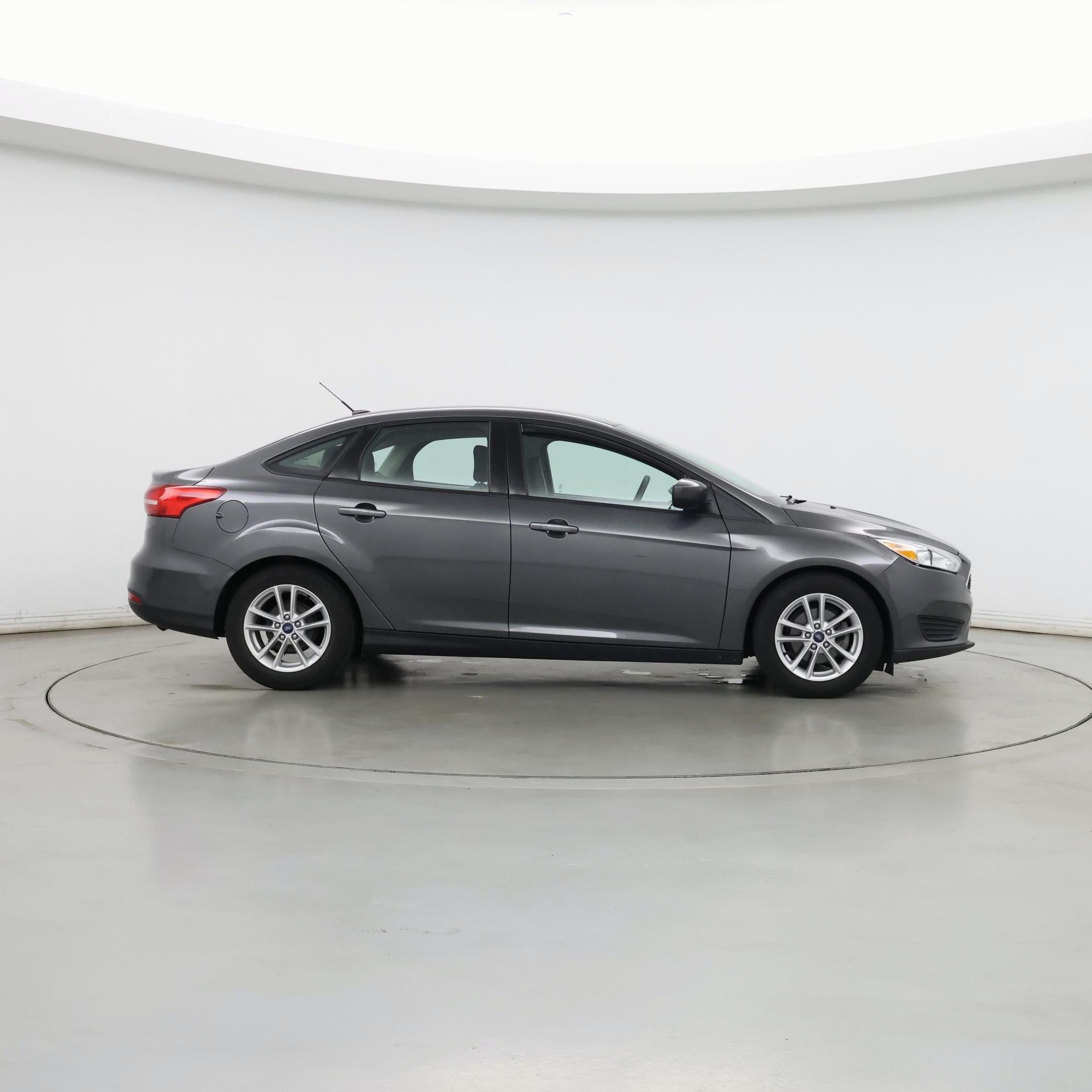 Thumbnail: 2018 Ford Focus - 7