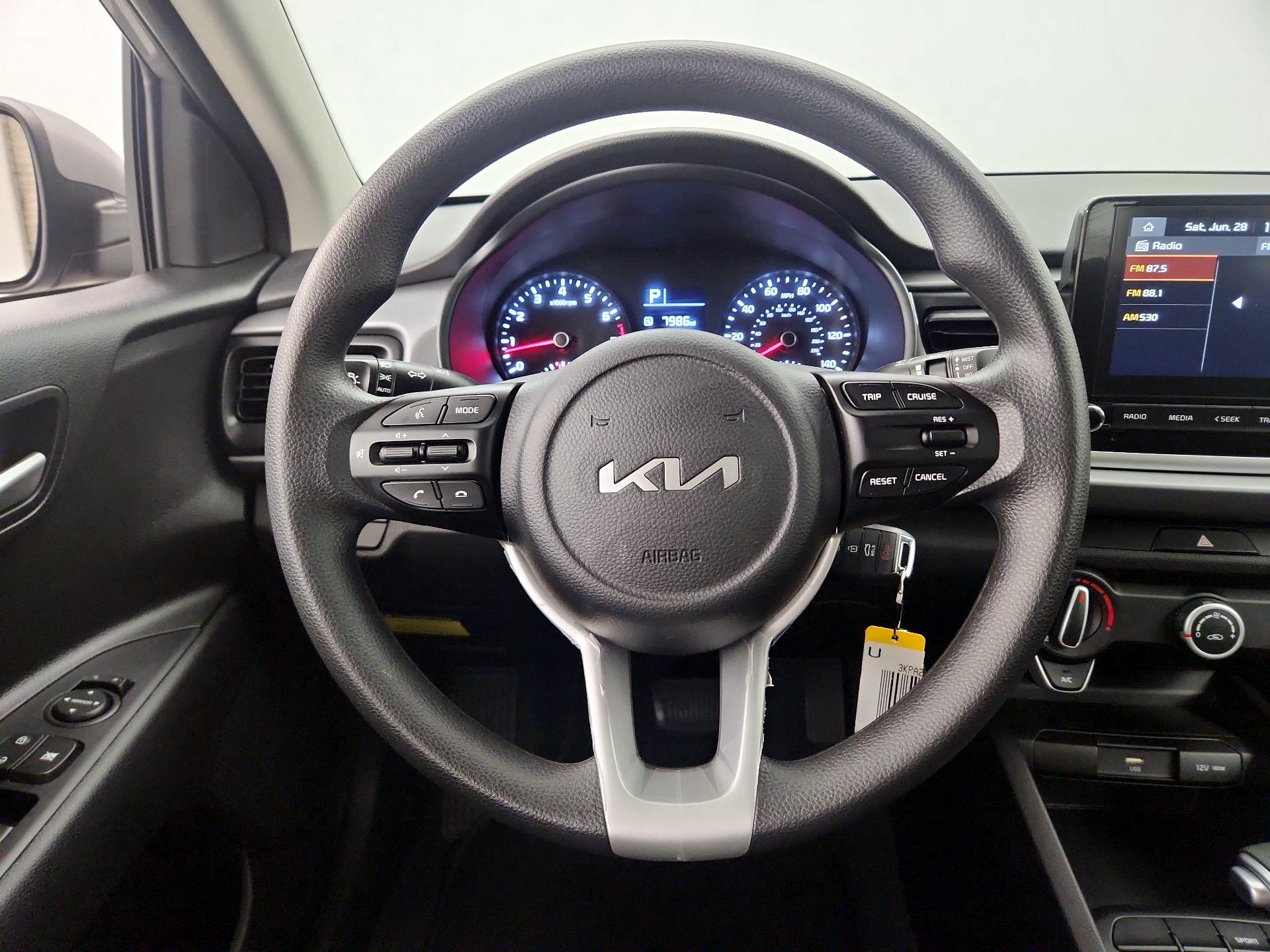 Thumbnail: 2023 Kia Rio - 10