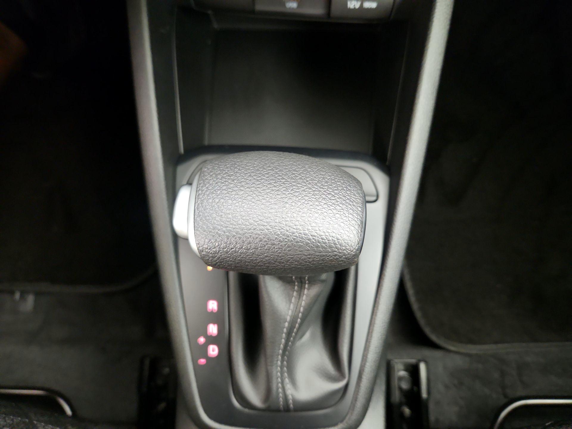 Thumbnail: 2023 Kia Rio - 17