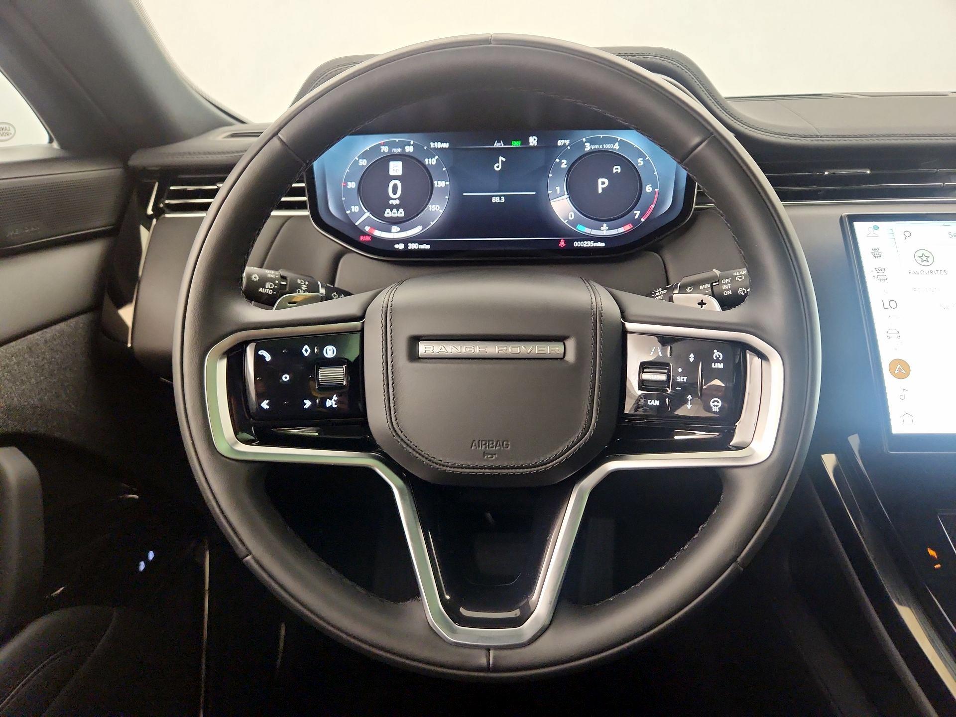 Thumbnail: 2025 Land Rover Range Rover Sport - 10