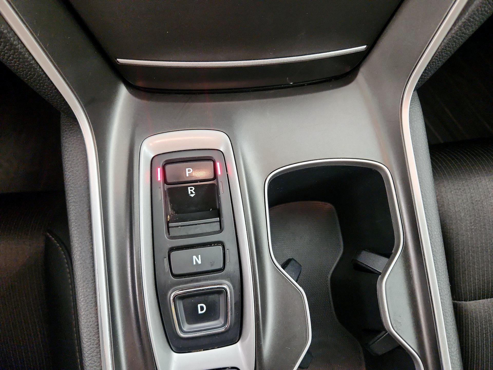 Thumbnail: 2019 Honda Accord - 17