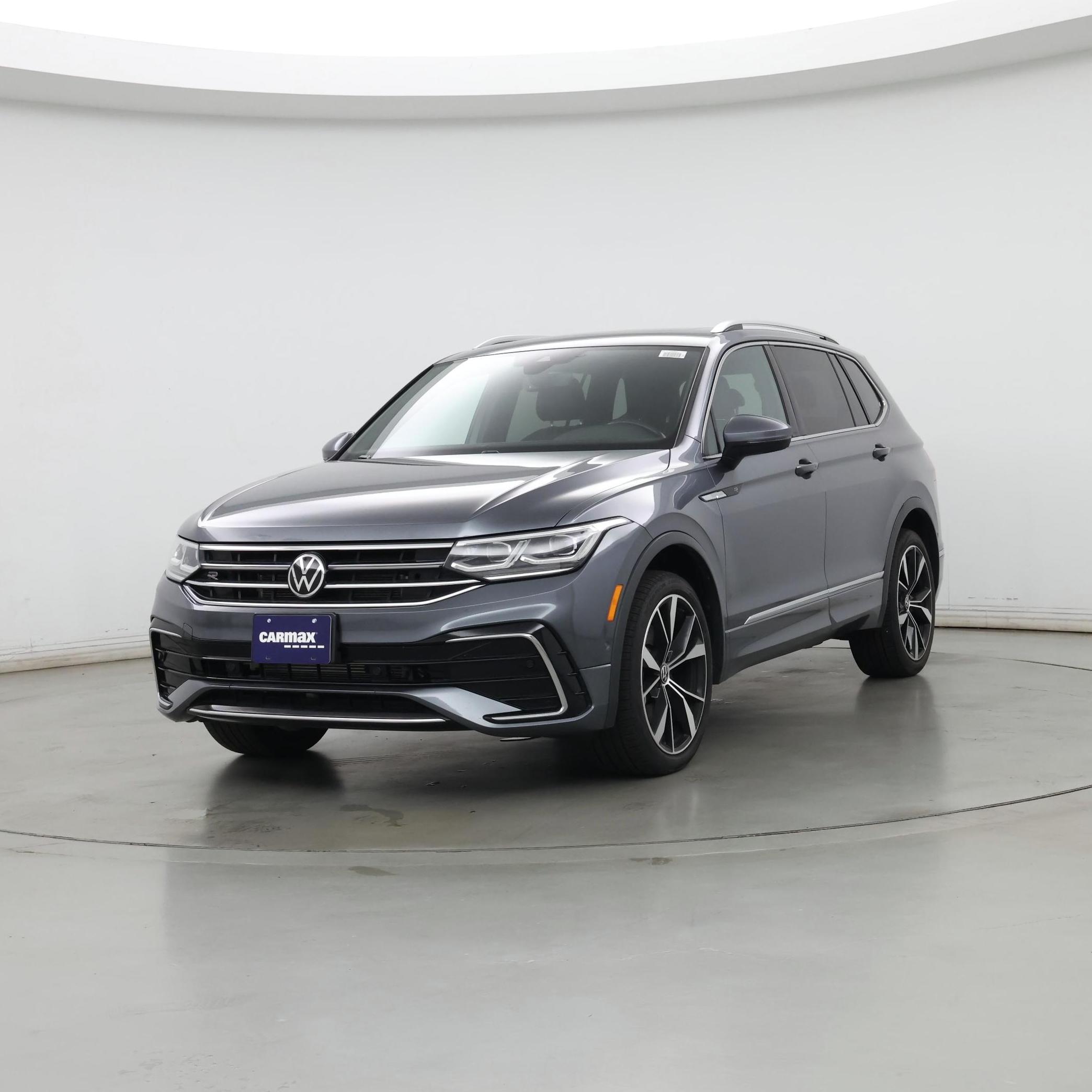Thumbnail: 2022 Volkswagen Tiguan - 4