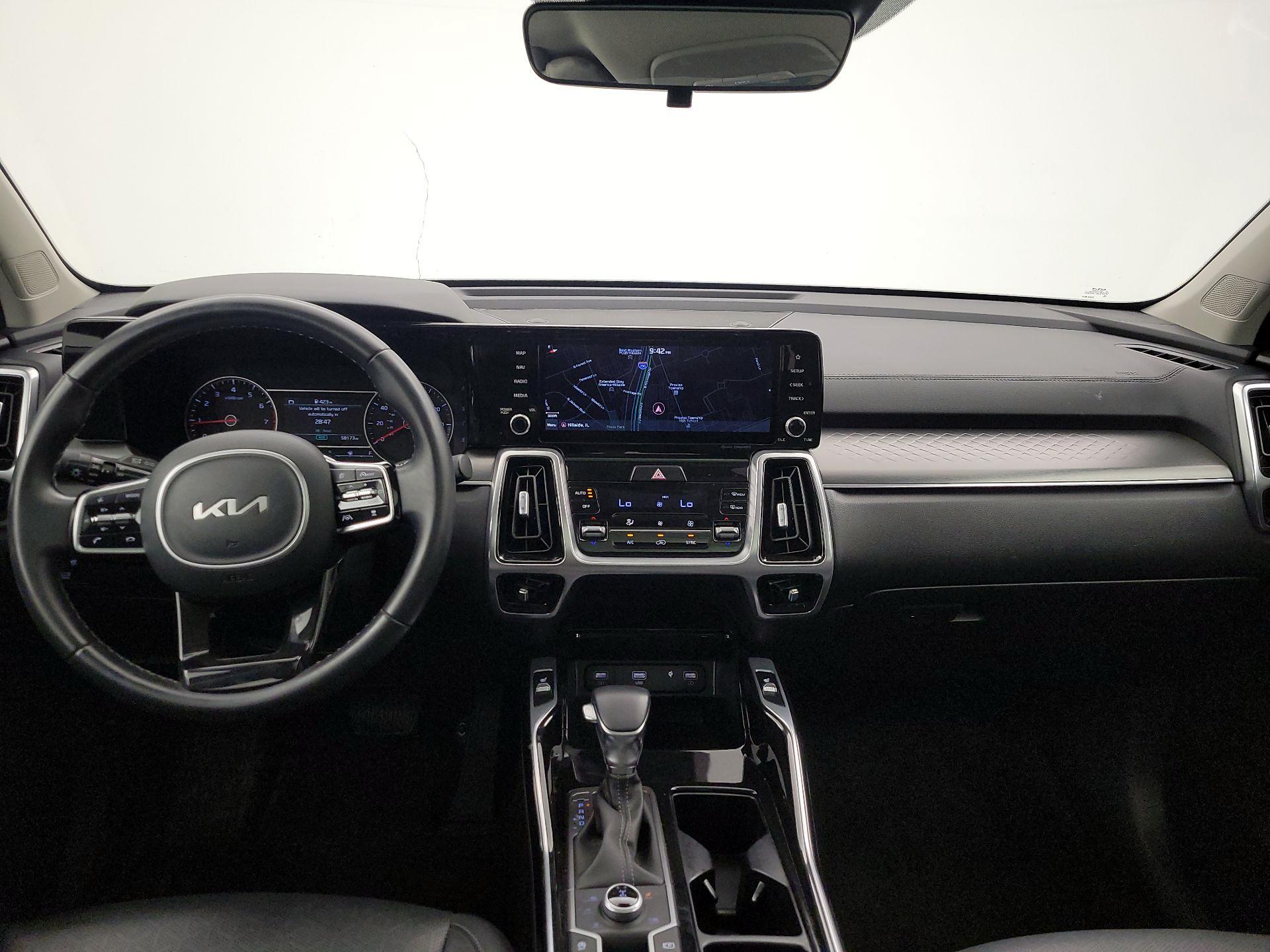 Thumbnail: 2022 Kia Sorento - 9