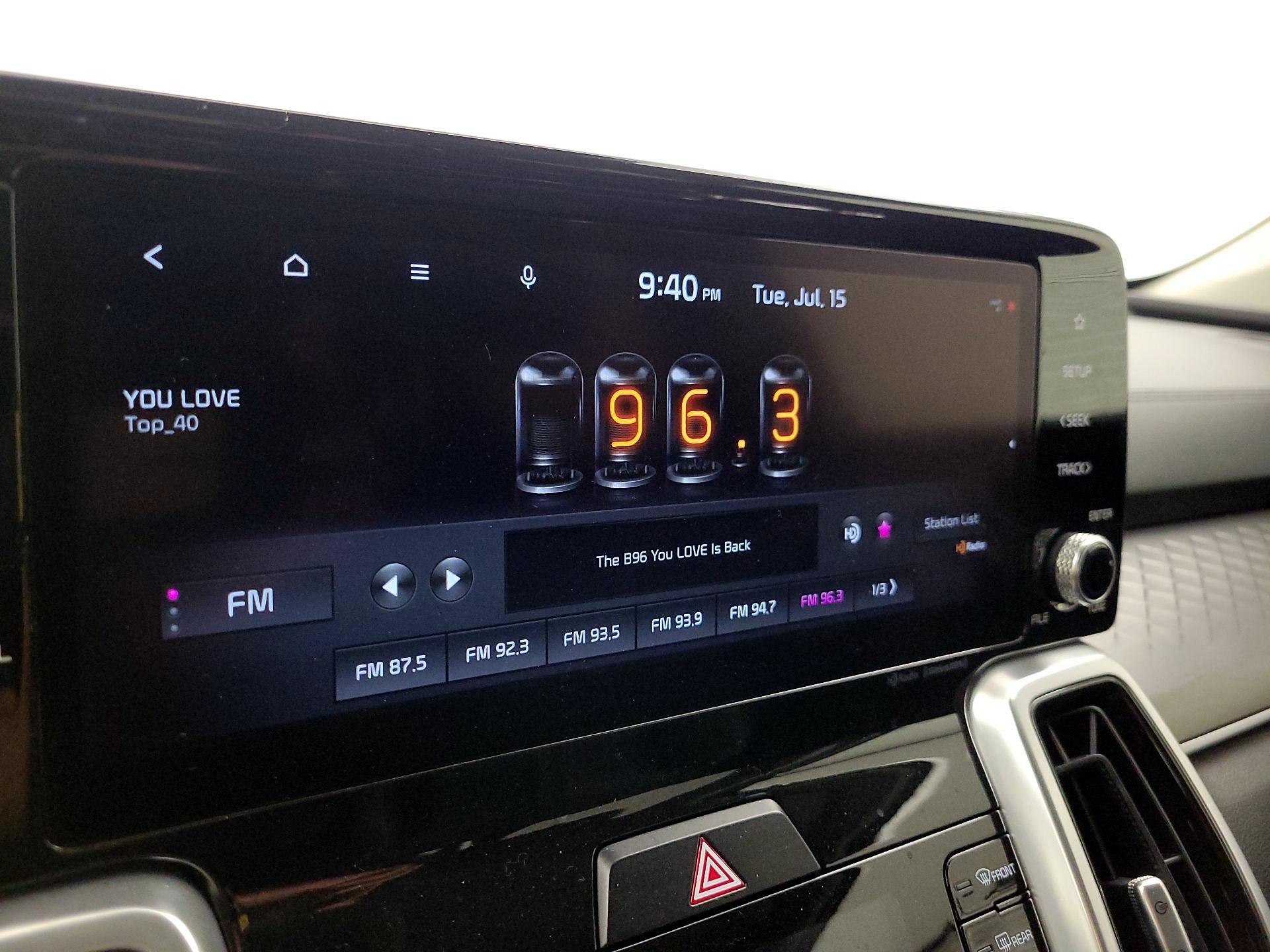 Thumbnail: 2022 Kia Sorento - 16