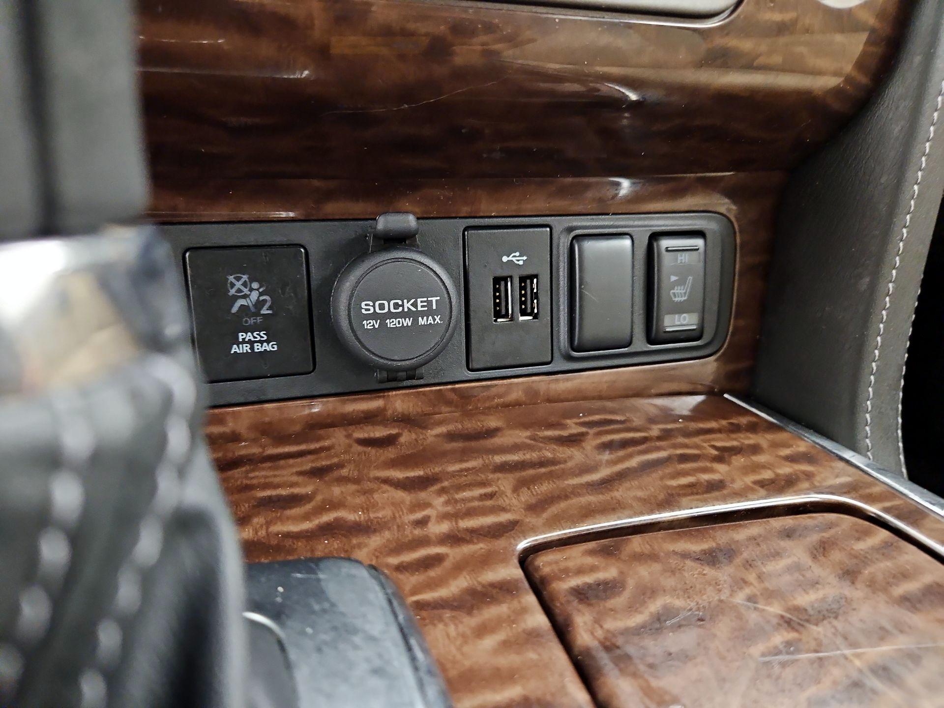 Thumbnail: 2020 Nissan Armada - 19