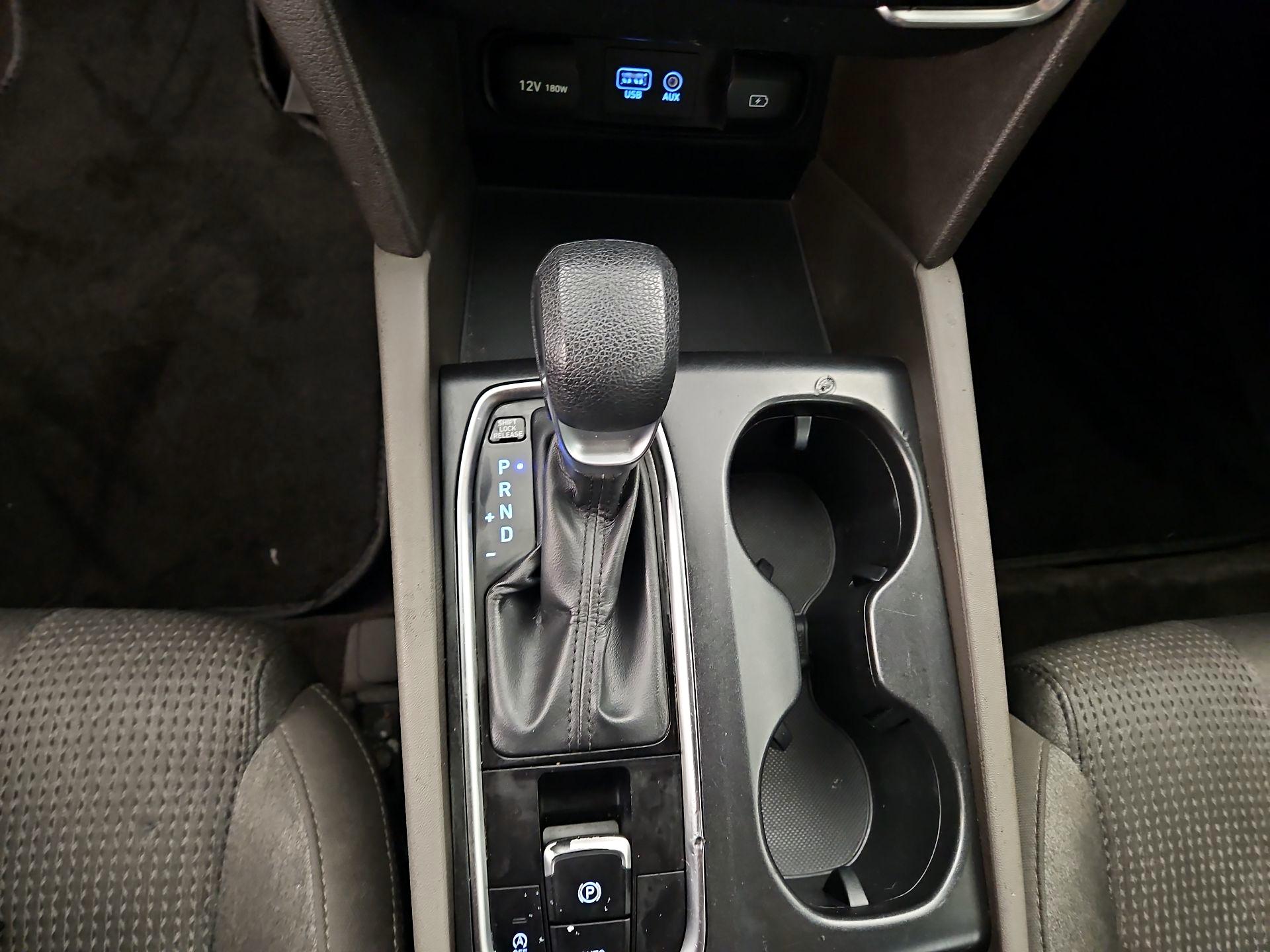 Thumbnail: 2019 Hyundai Santa Fe - 17