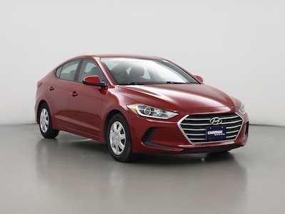 Red 2018 Hyundai Elantra SE
