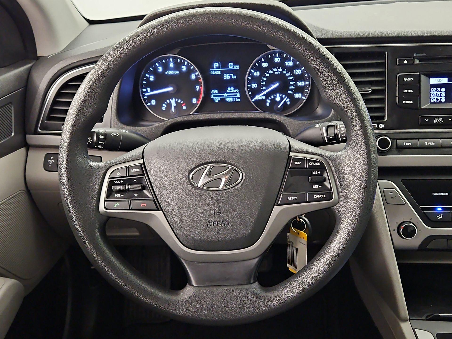 Thumbnail: 2018 Hyundai Elantra - 10