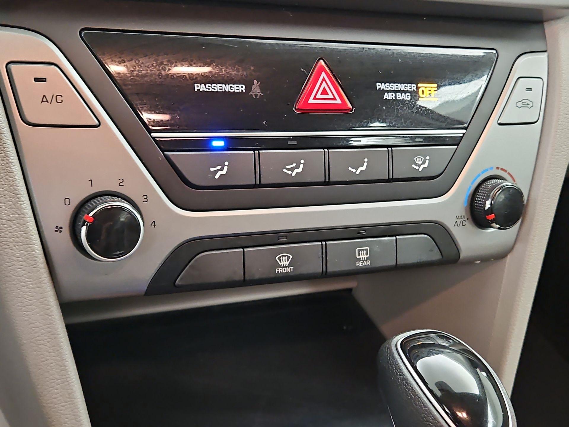 Thumbnail: 2018 Hyundai Elantra - 15