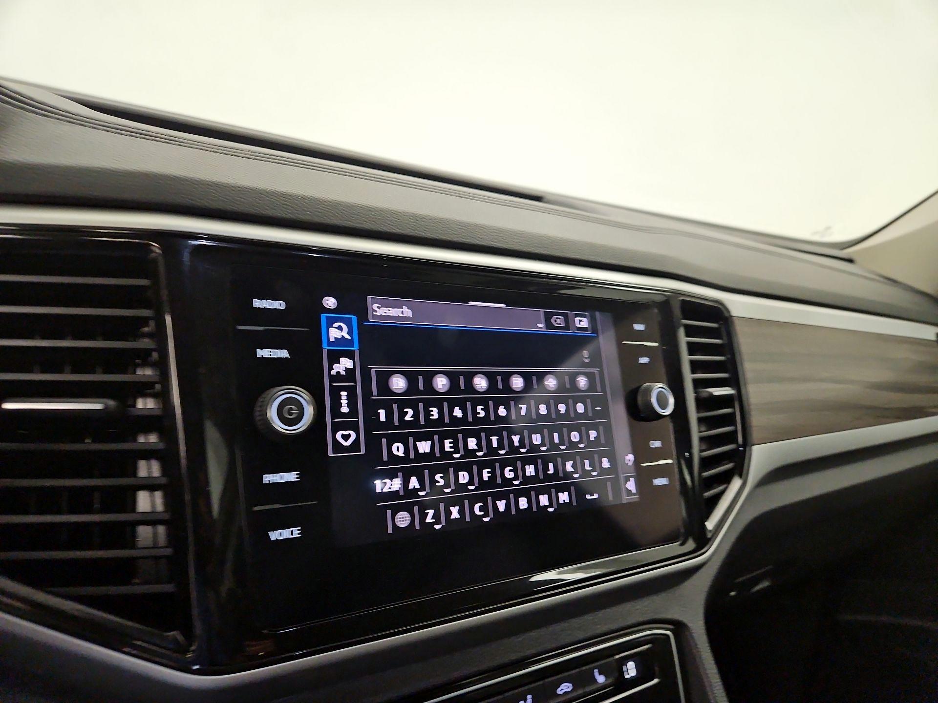 Thumbnail: 2021 Volkswagen Atlas - 14
