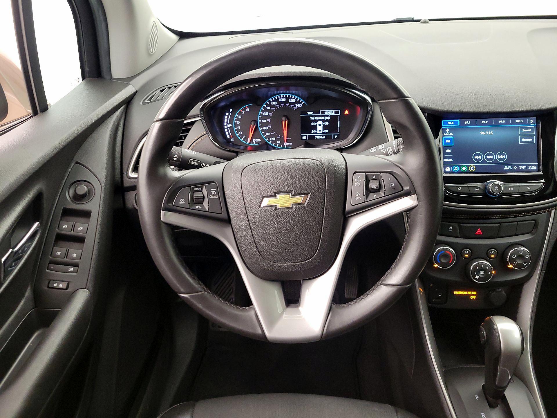 Thumbnail: 2018 Chevrolet Trax - 10