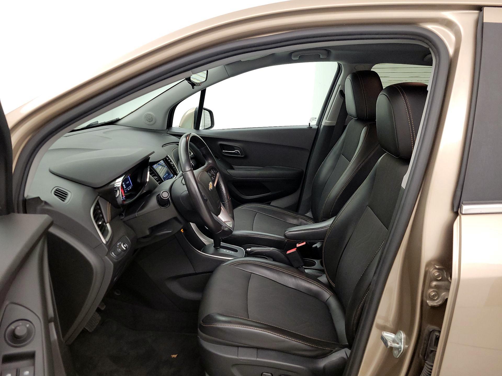 Thumbnail: 2018 Chevrolet Trax - 11
