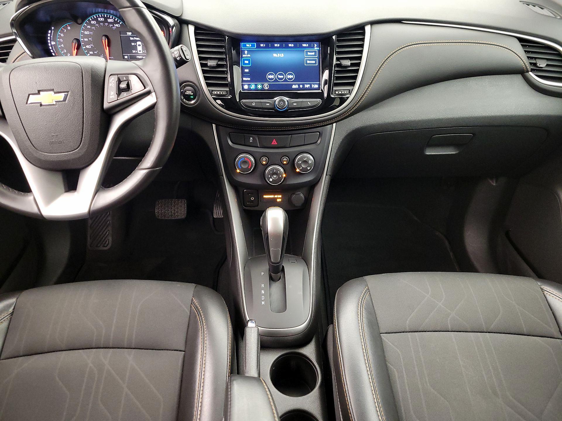 Thumbnail: 2018 Chevrolet Trax - 17