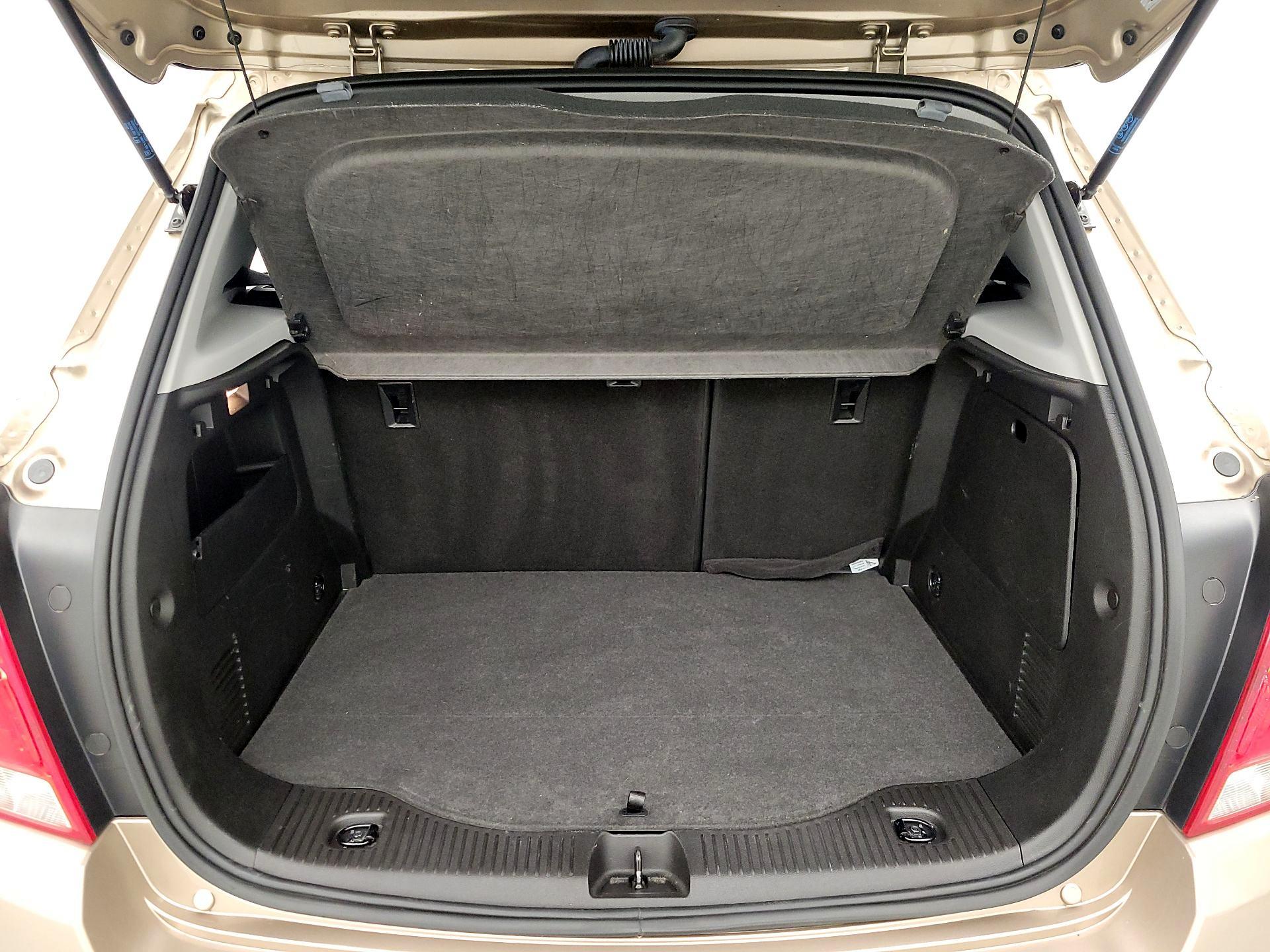 Thumbnail: 2018 Chevrolet Trax - 20