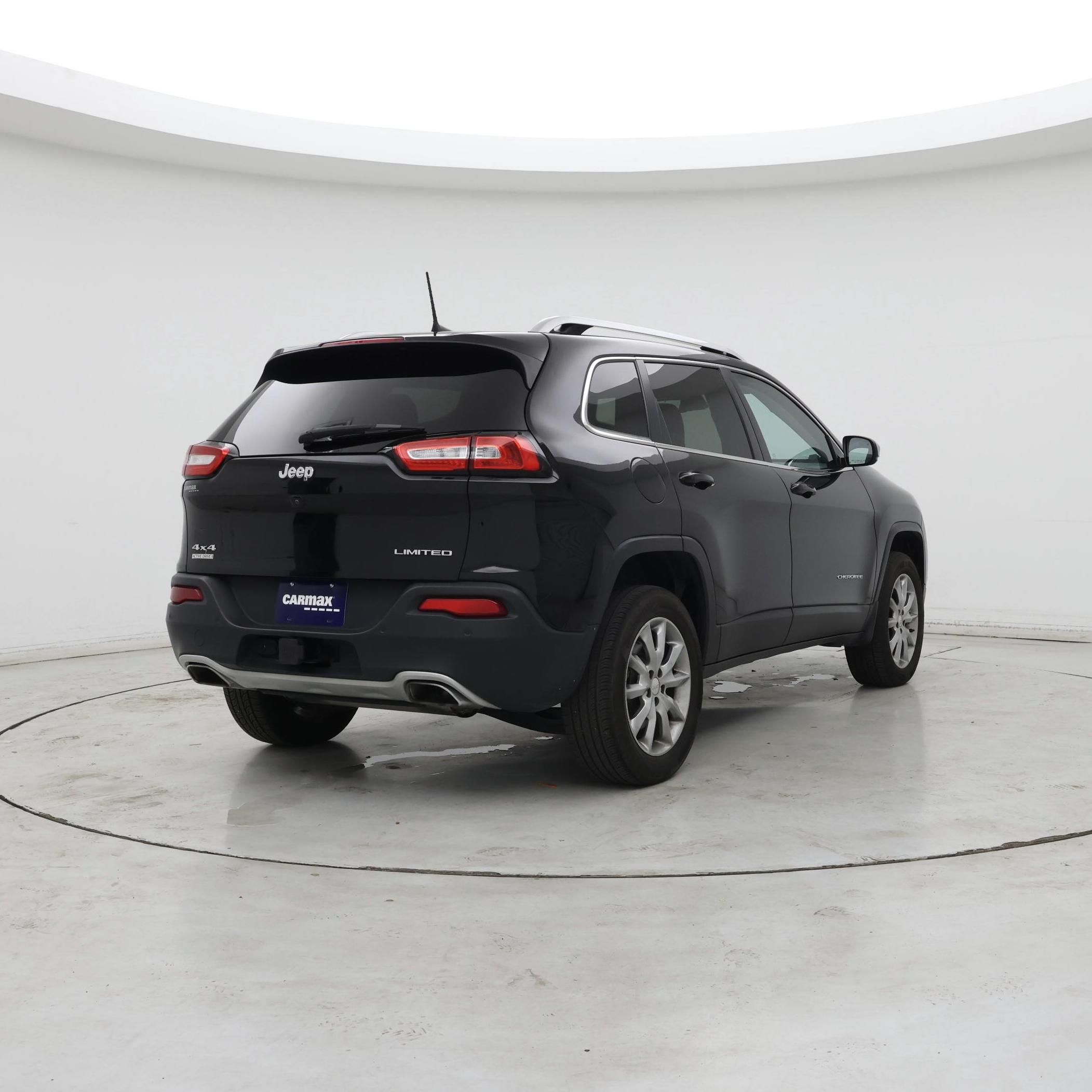 Thumbnail: 2018 Jeep Cherokee - 8
