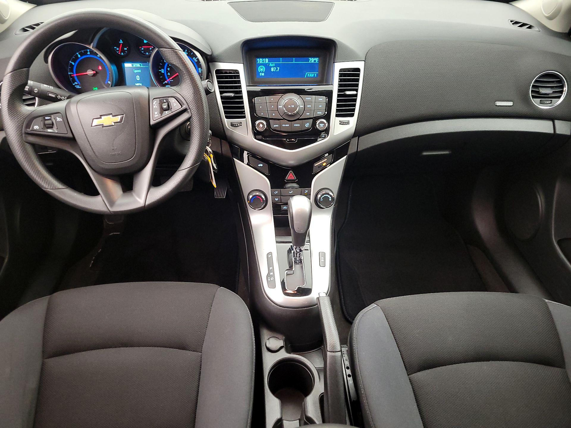 Thumbnail: 2016 Chevrolet Cruze - 9