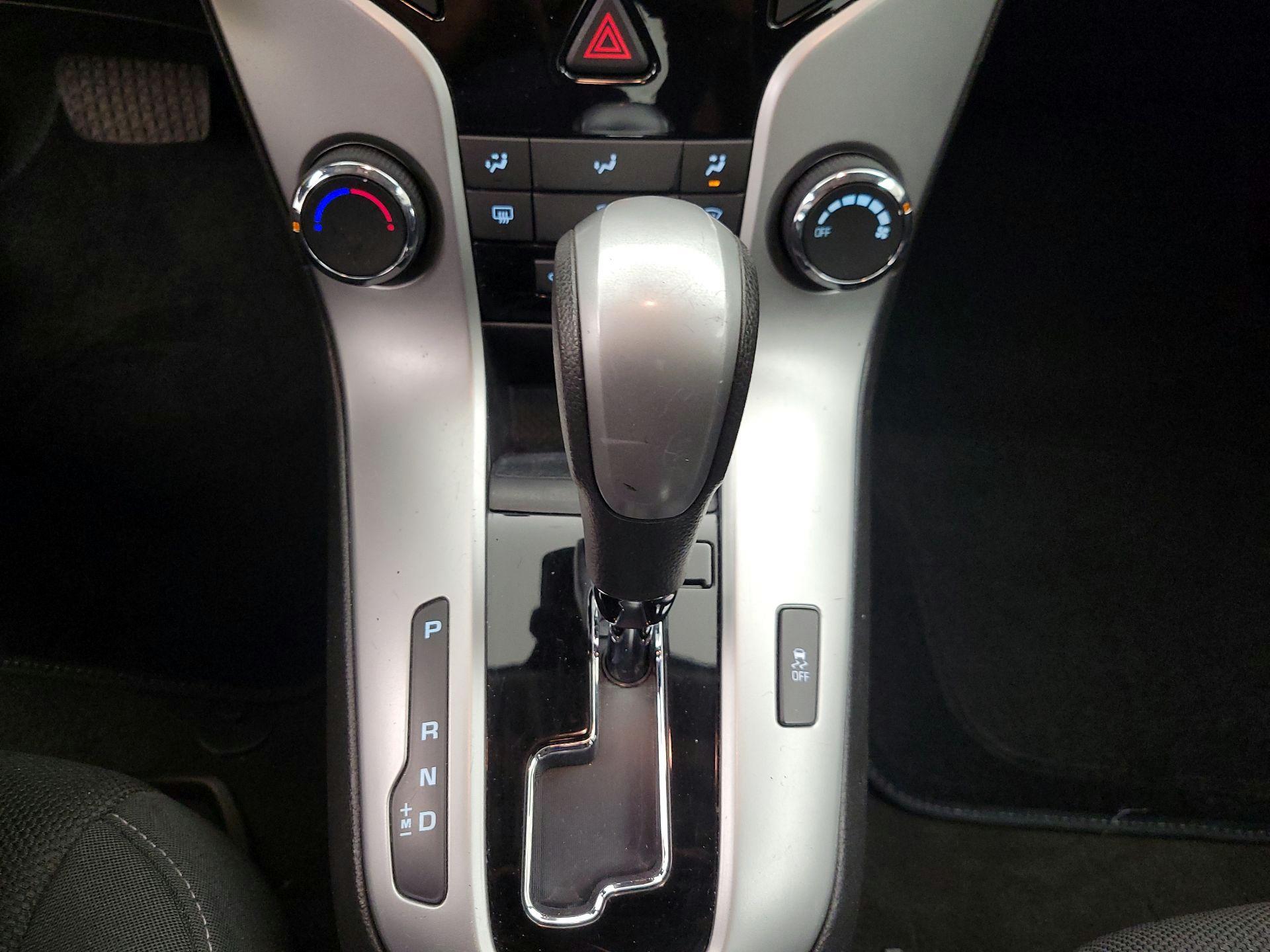 Thumbnail: 2016 Chevrolet Cruze - 15