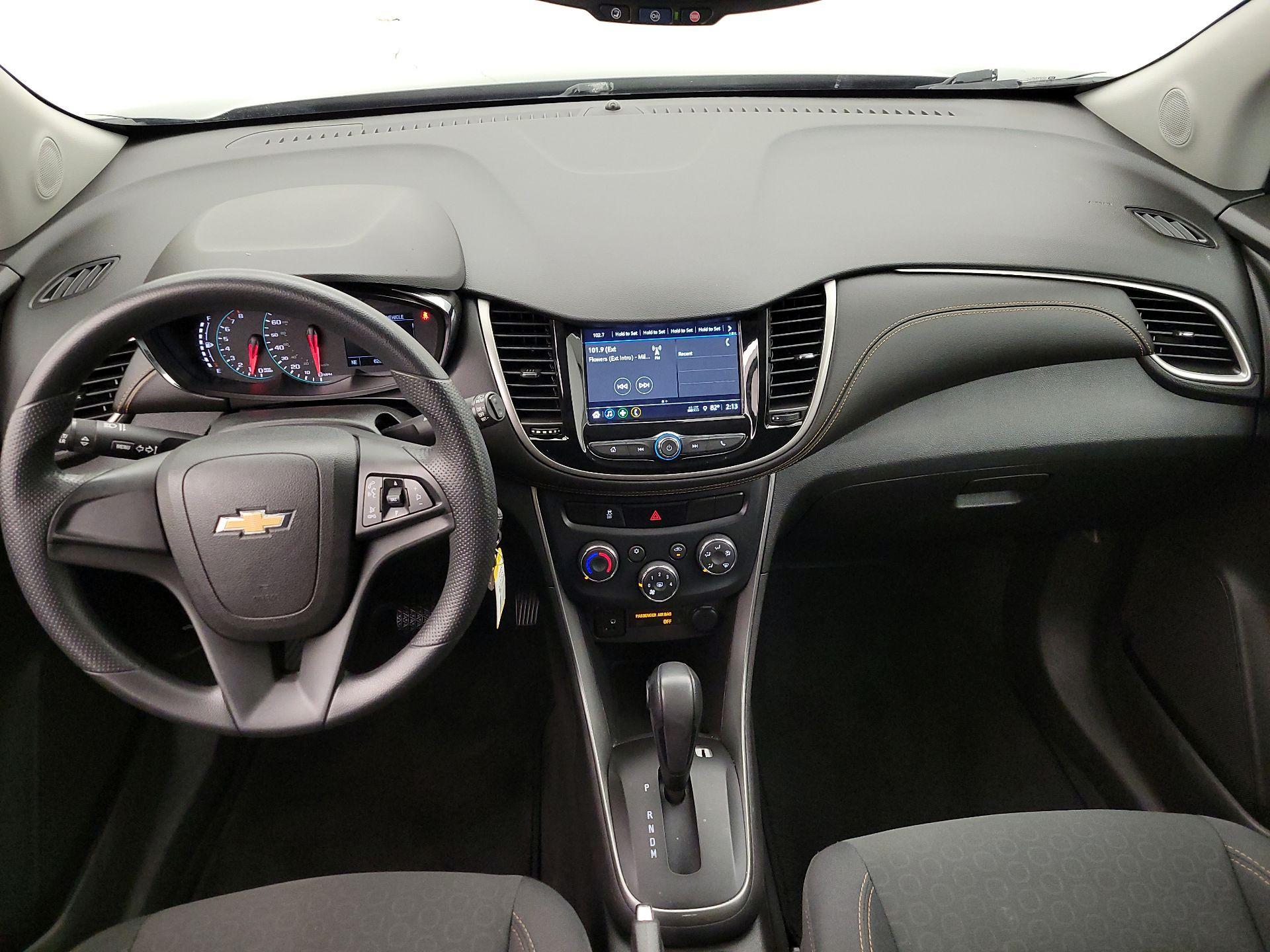 Thumbnail: 2018 Chevrolet Trax - 9