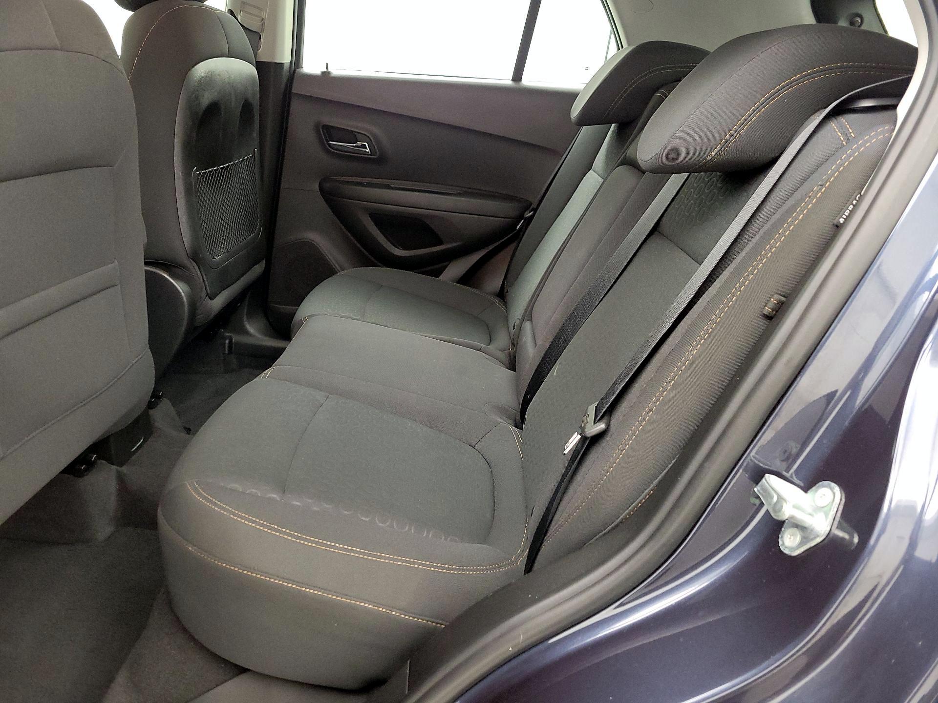 Thumbnail: 2018 Chevrolet Trax - 18