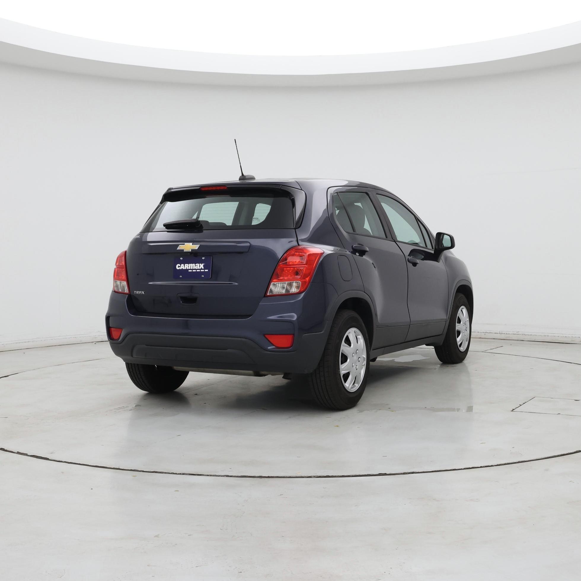 Thumbnail: 2018 Chevrolet Trax - 8