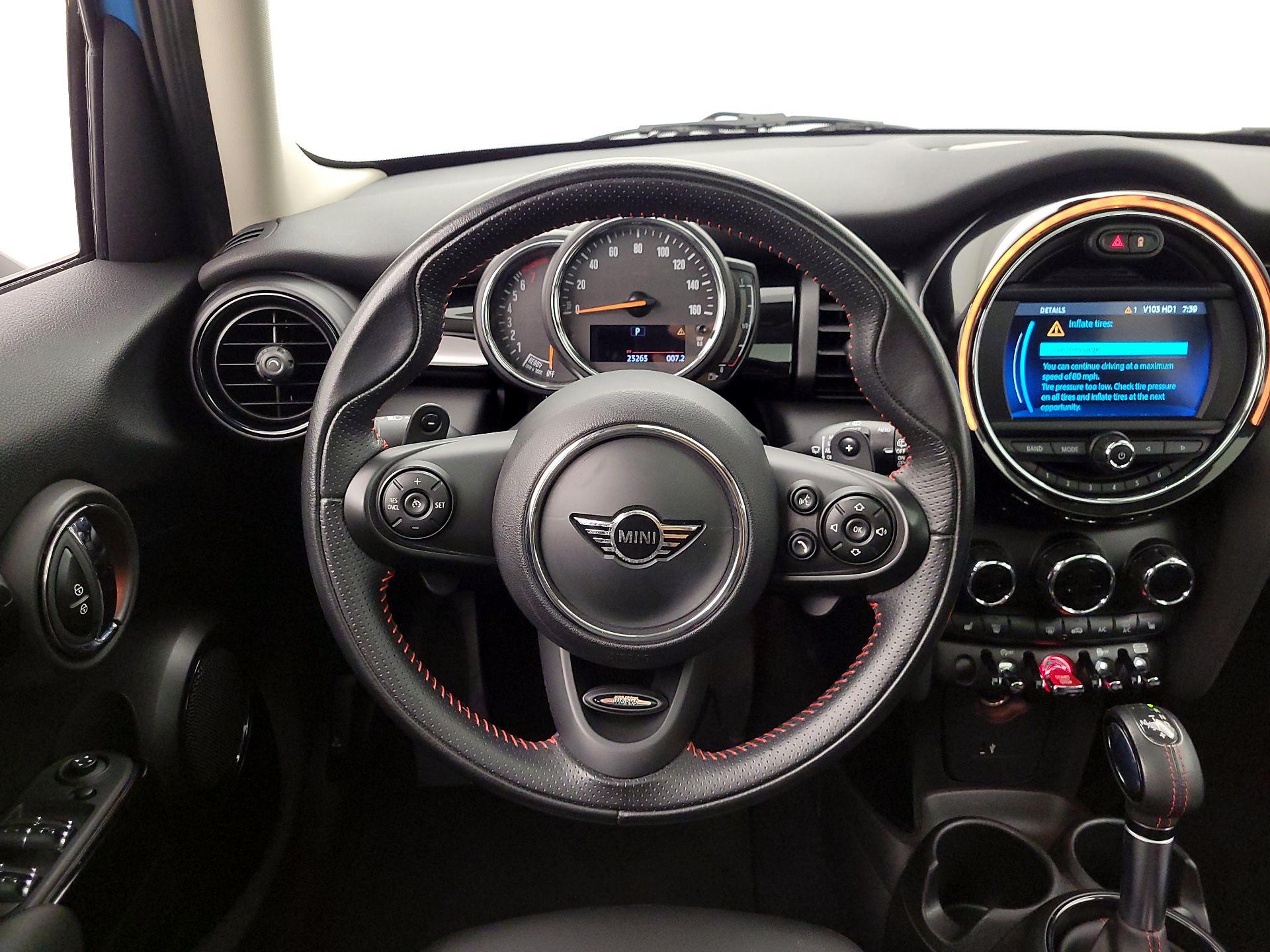 Thumbnail: 2019 MINI Cooper Hardtop - 10