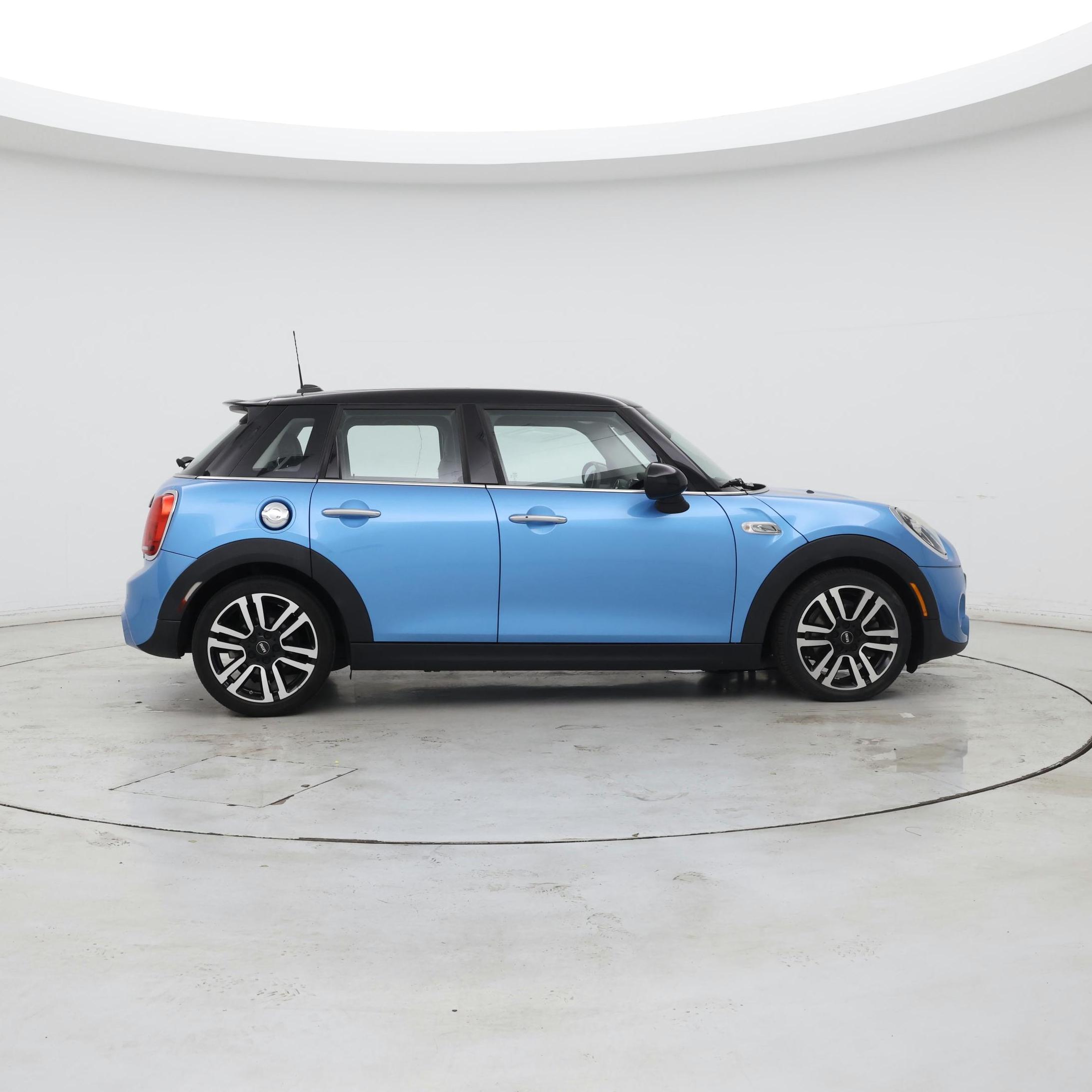 Thumbnail: 2019 MINI Cooper Hardtop - 7